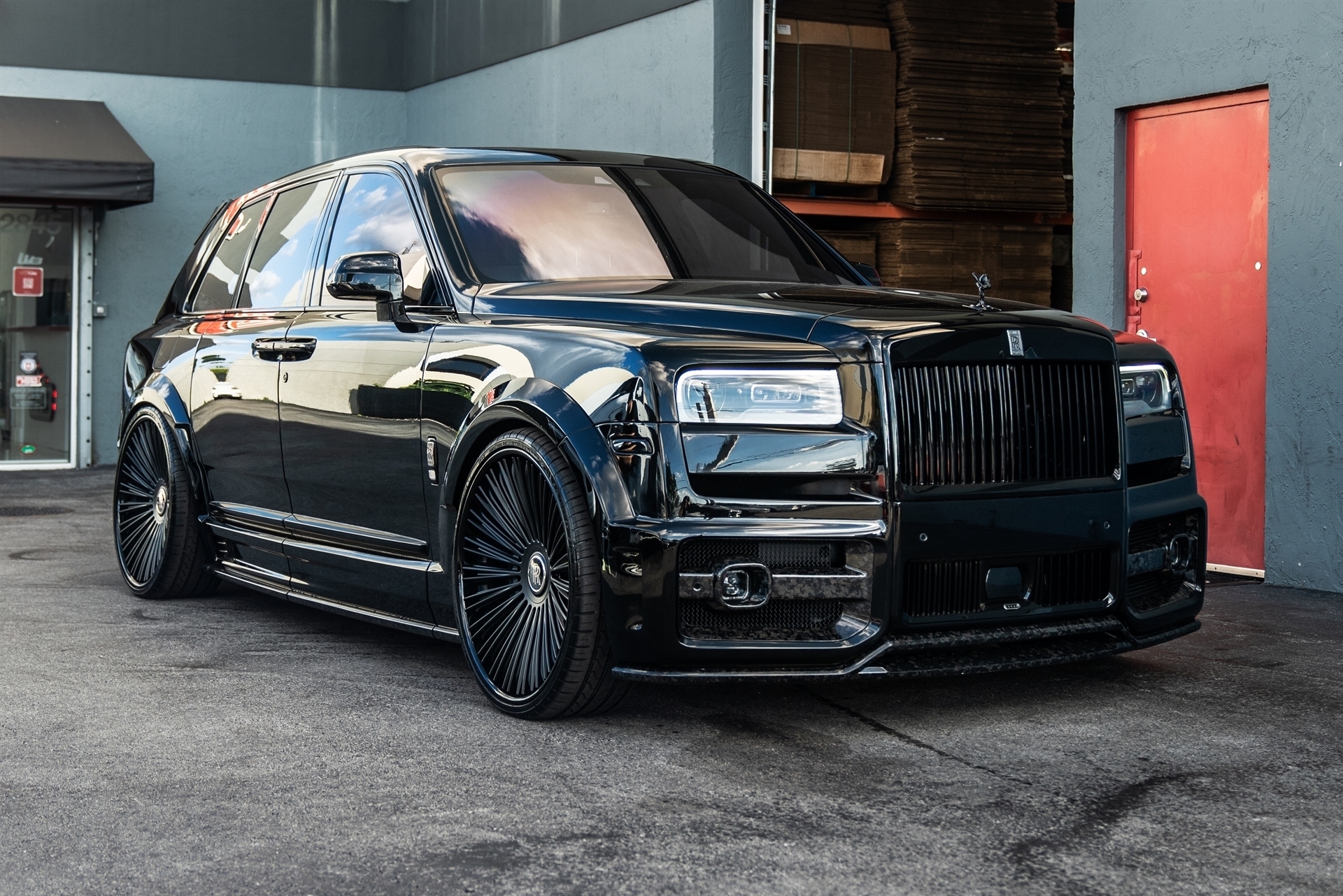Urban Auto Kit /1886 wheels | Rolls Royce Cullinan