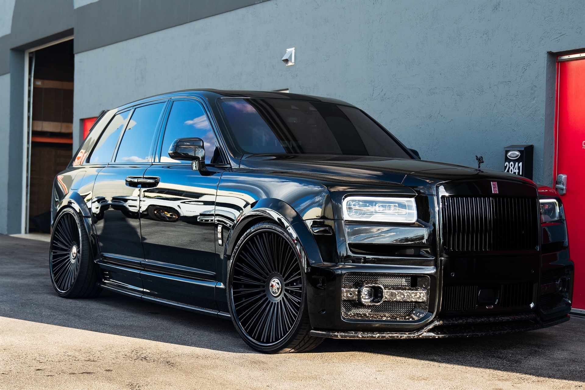 Urban Auto Kit /1886 wheels | Rolls Royce Cullinan