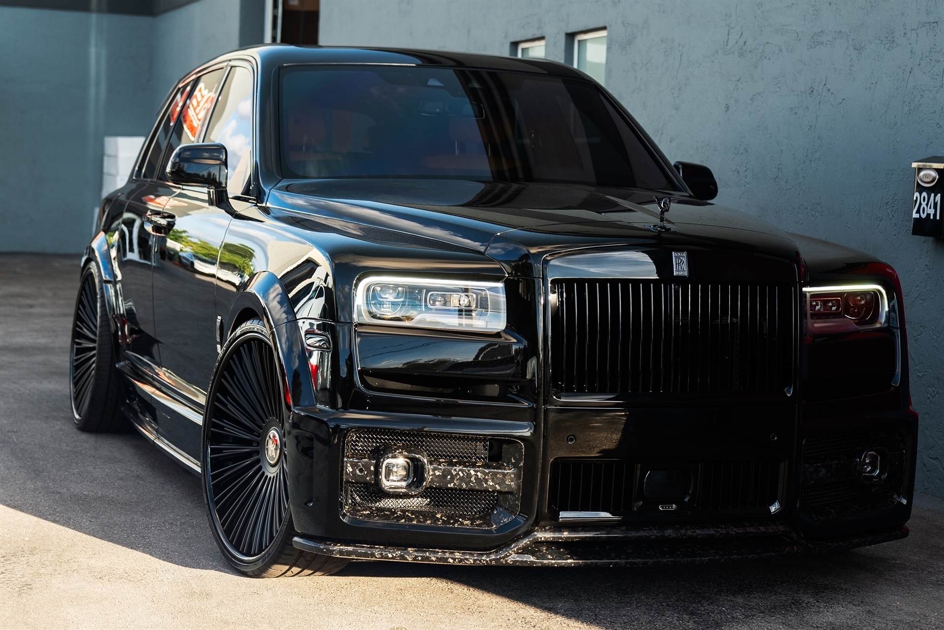 Urban Auto Kit /1886 wheels | Rolls Royce Cullinan