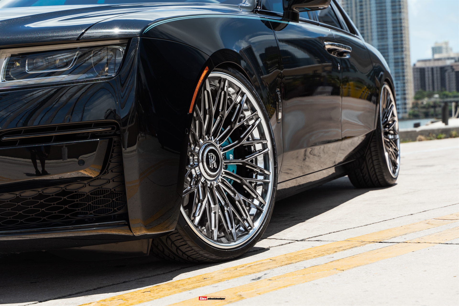 AL13 R100 | Rolls-Royce Ghost Black Badge