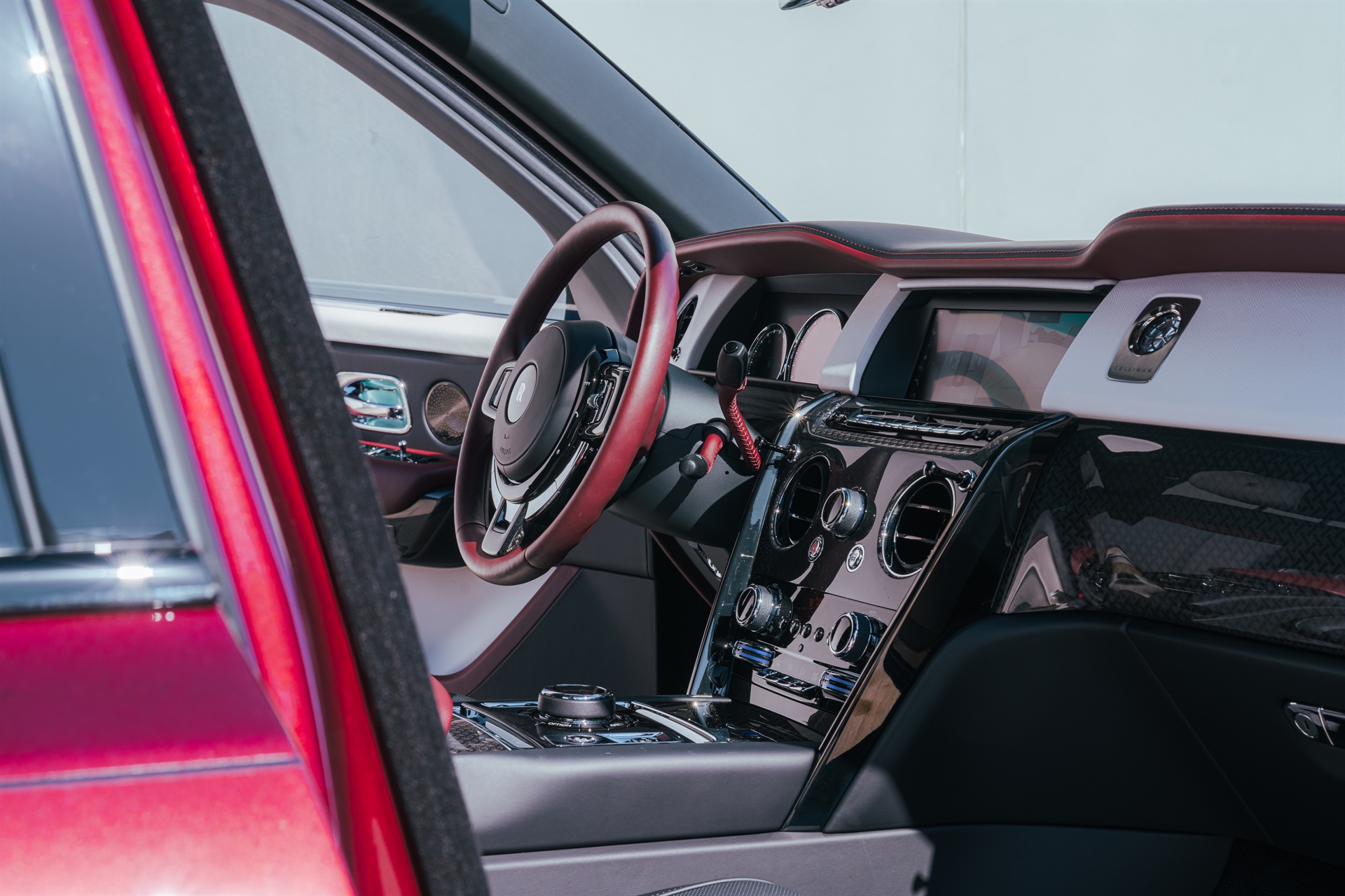 Rolls Royce Cullinan on HRE L108M