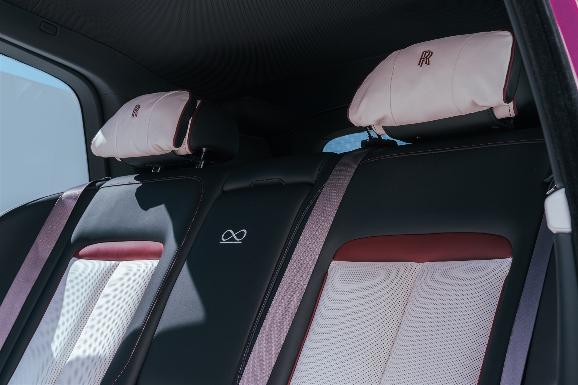 Rolls Royce Cullinan on HRE L108M