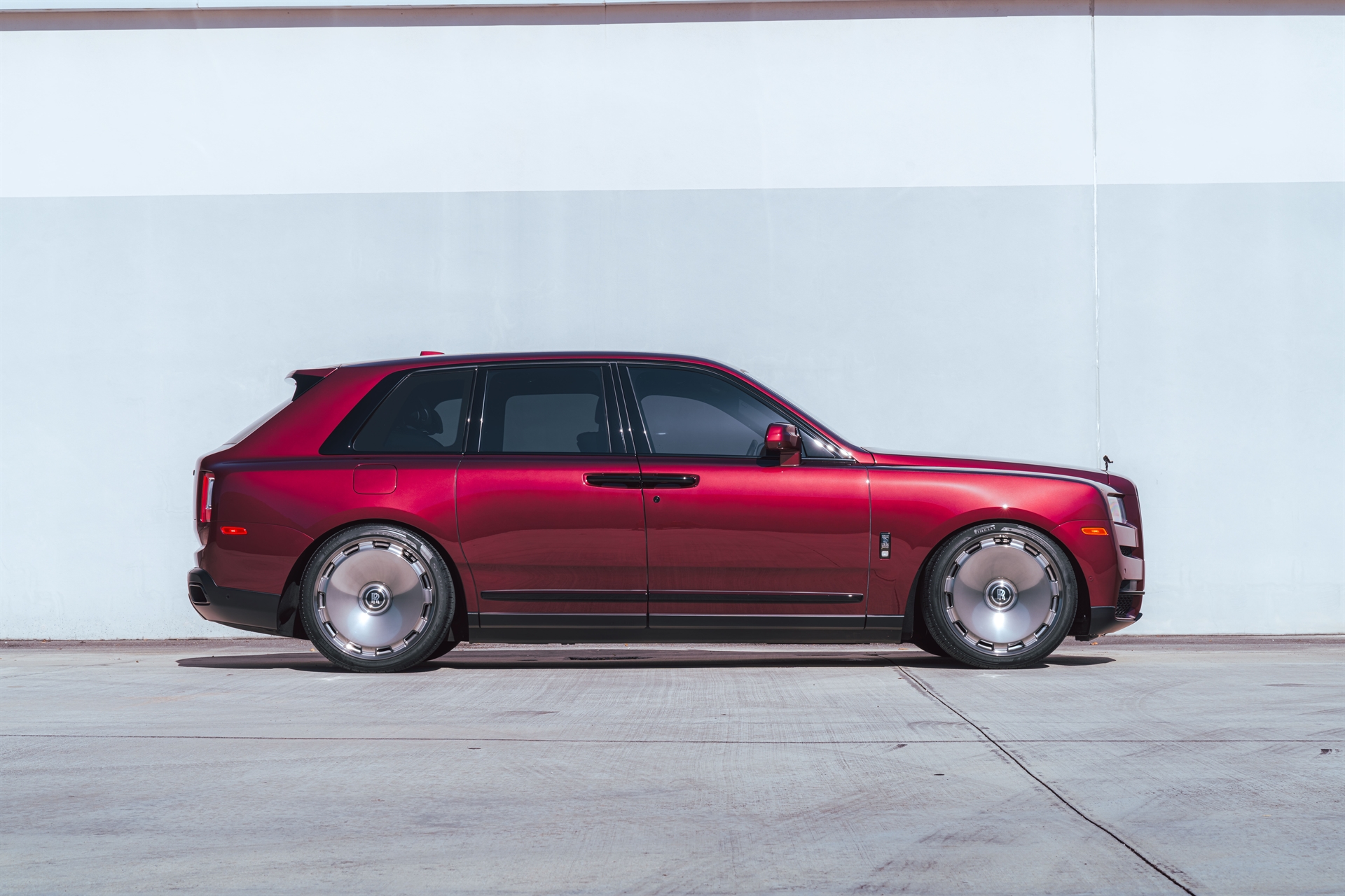 Rolls Royce Cullinan on HRE L108M