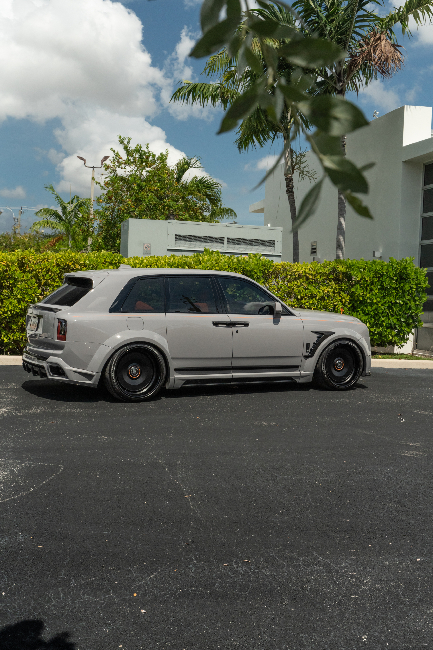 1016 Industries Cullinan Series II | Burnout Gray | on Avant Garde AGL93 | Satin Black