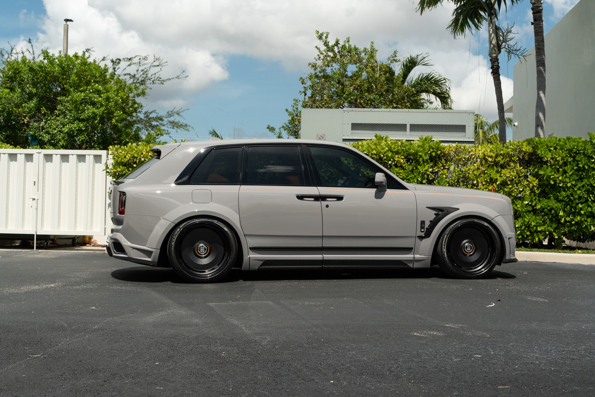 1016 Industries Cullinan Series II | Burnout Gray | on Avant Garde AGL93 | Satin Black