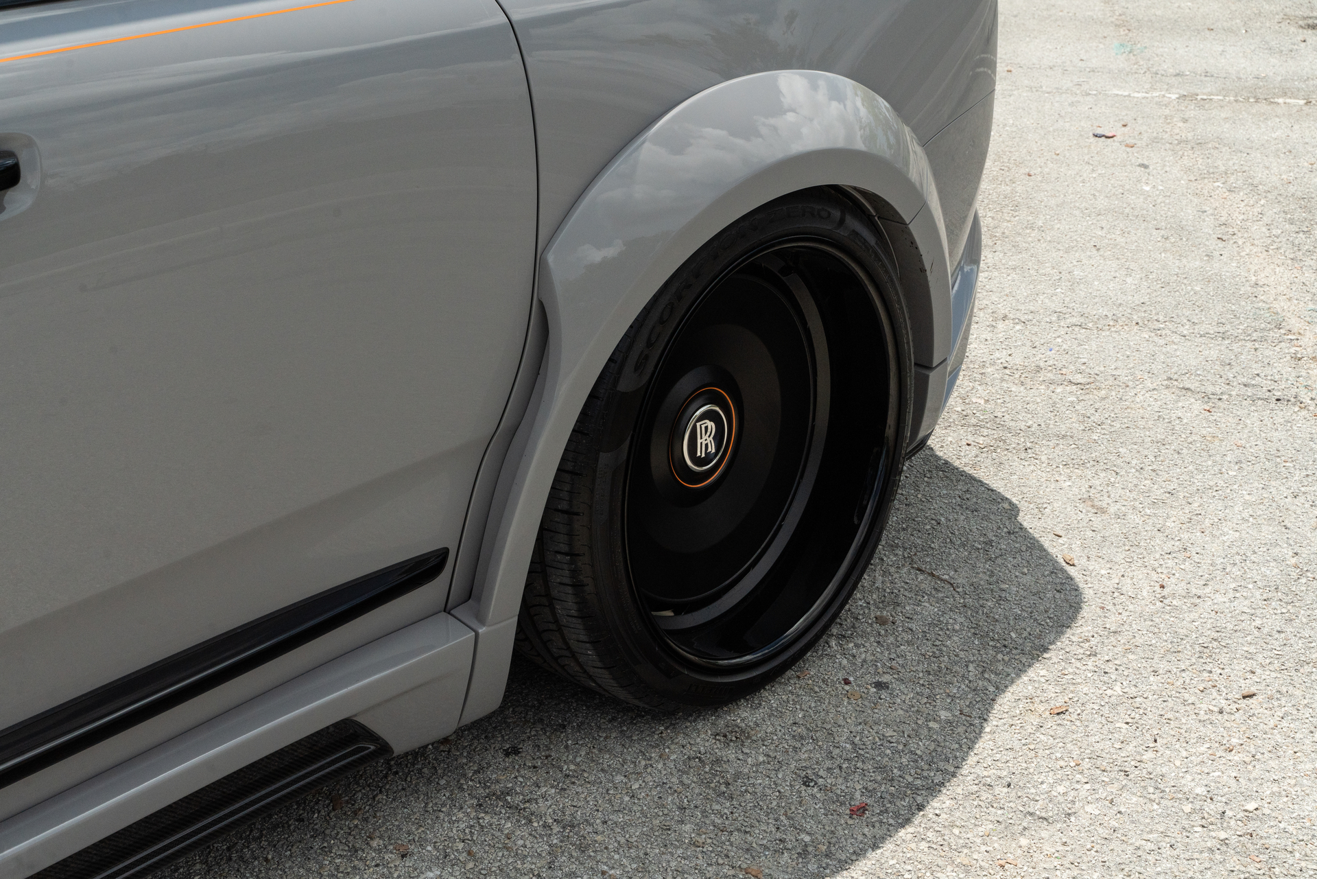 1016 Industries Cullinan Series II | Burnout Gray | on Avant Garde AGL93 | Satin Black