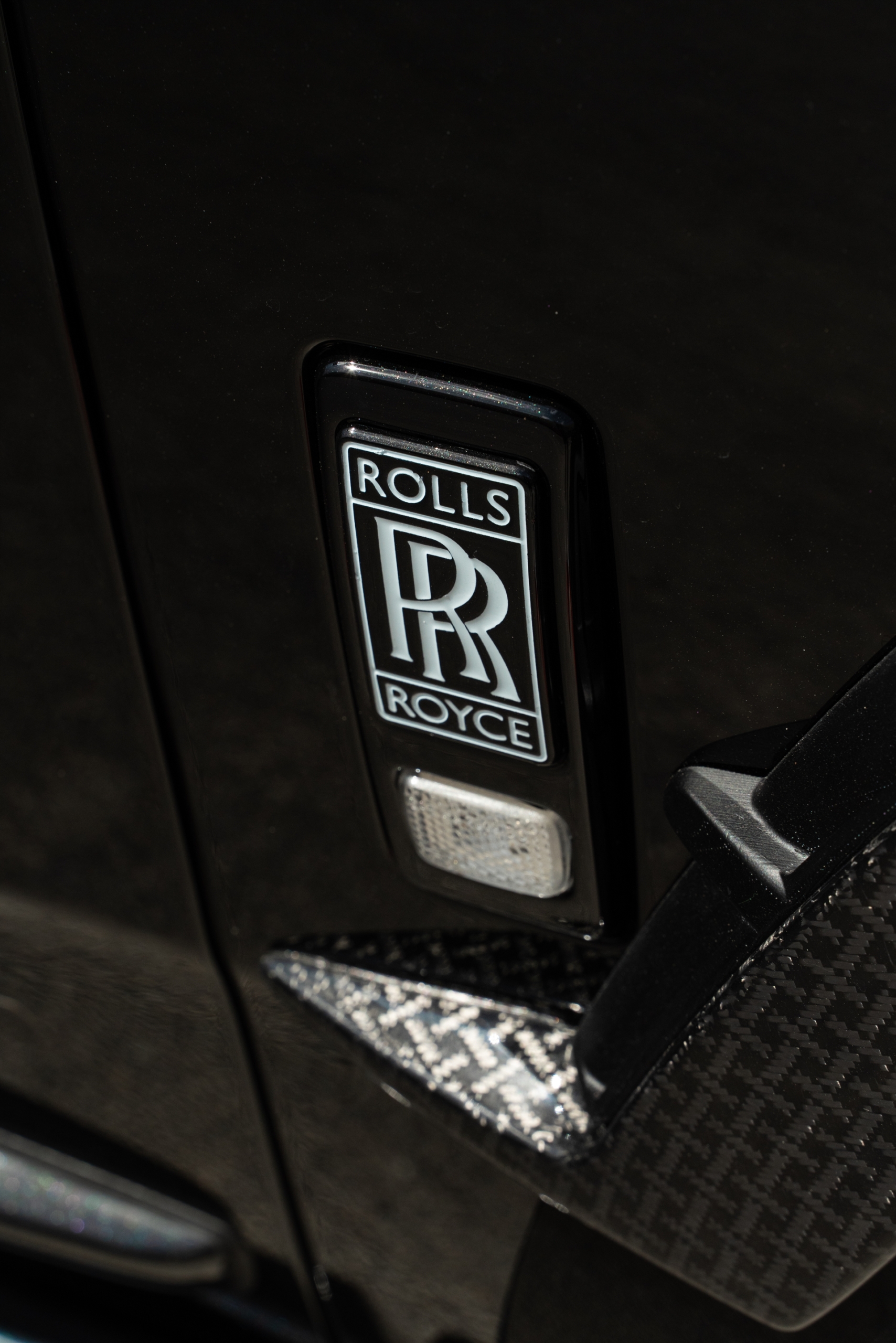 1016 Industries Cullinan Series II | Diamond Black | on Avant Garde SRX-04 | Gloss Black