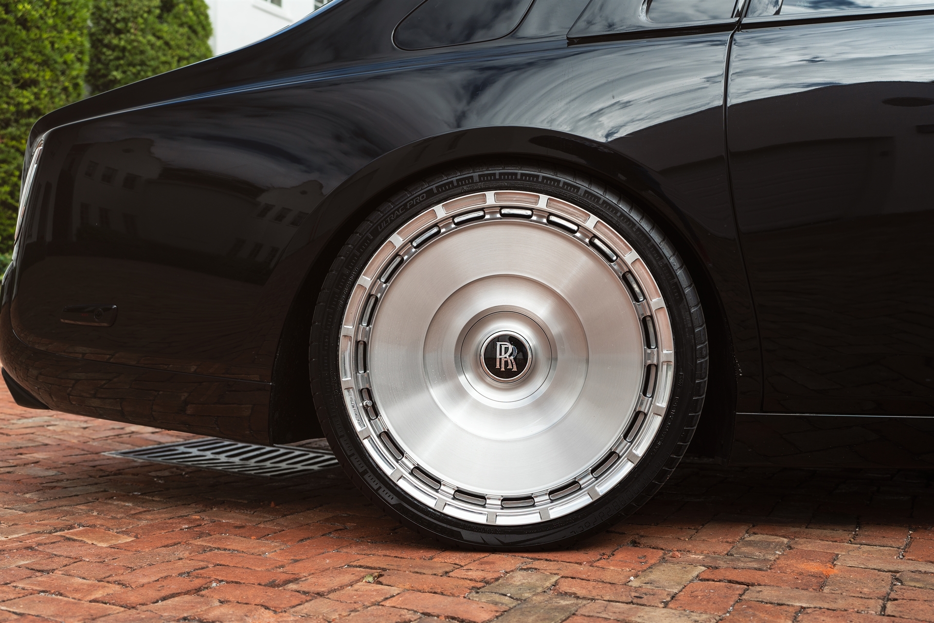 Rolls Royce Phantom | Diamond Black | on Novitec SP3 | Brushed Clear