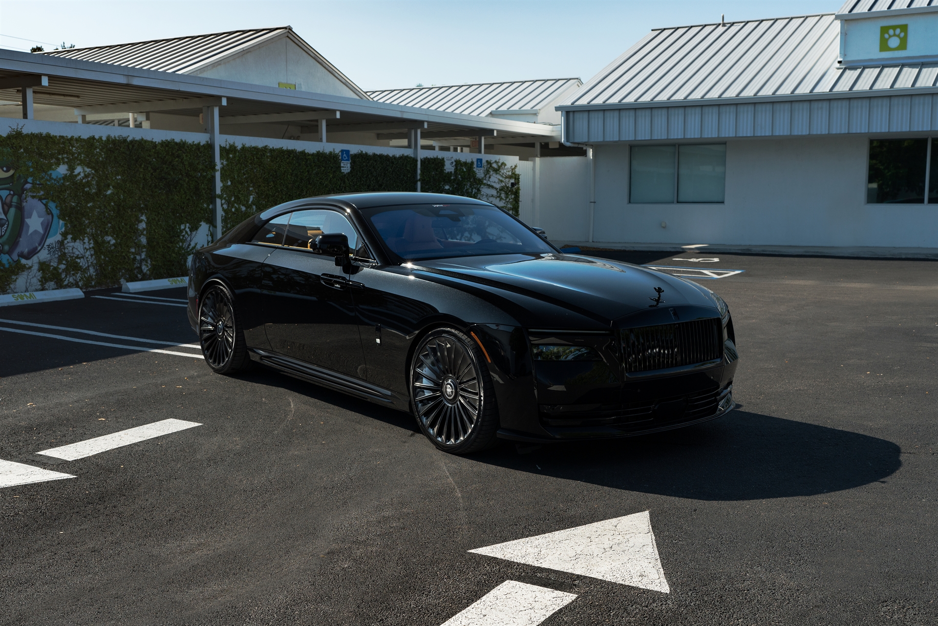 a Rolls Royce Spectre | 1886 G100