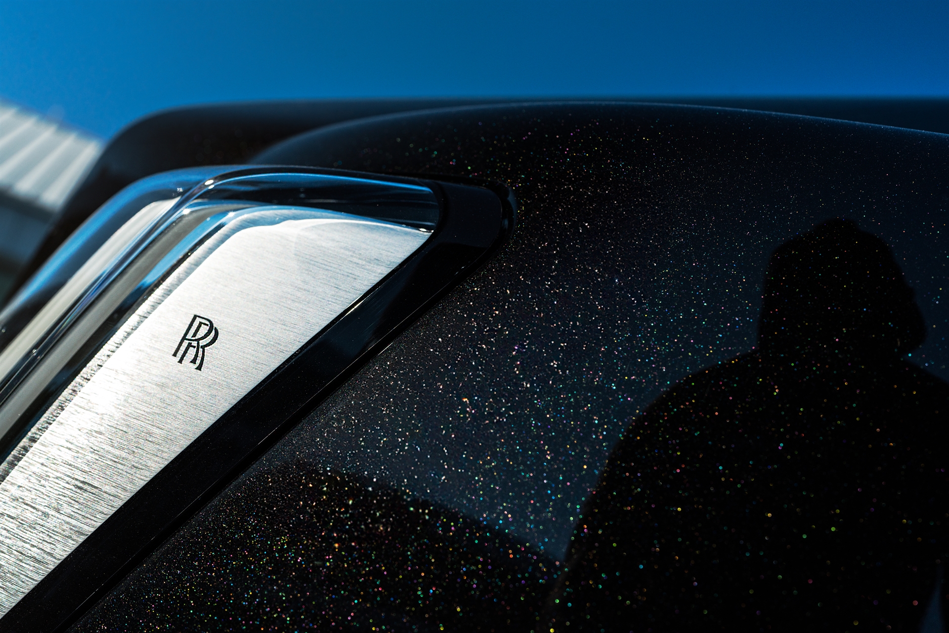 a Rolls Royce Spectre | 1886 G100