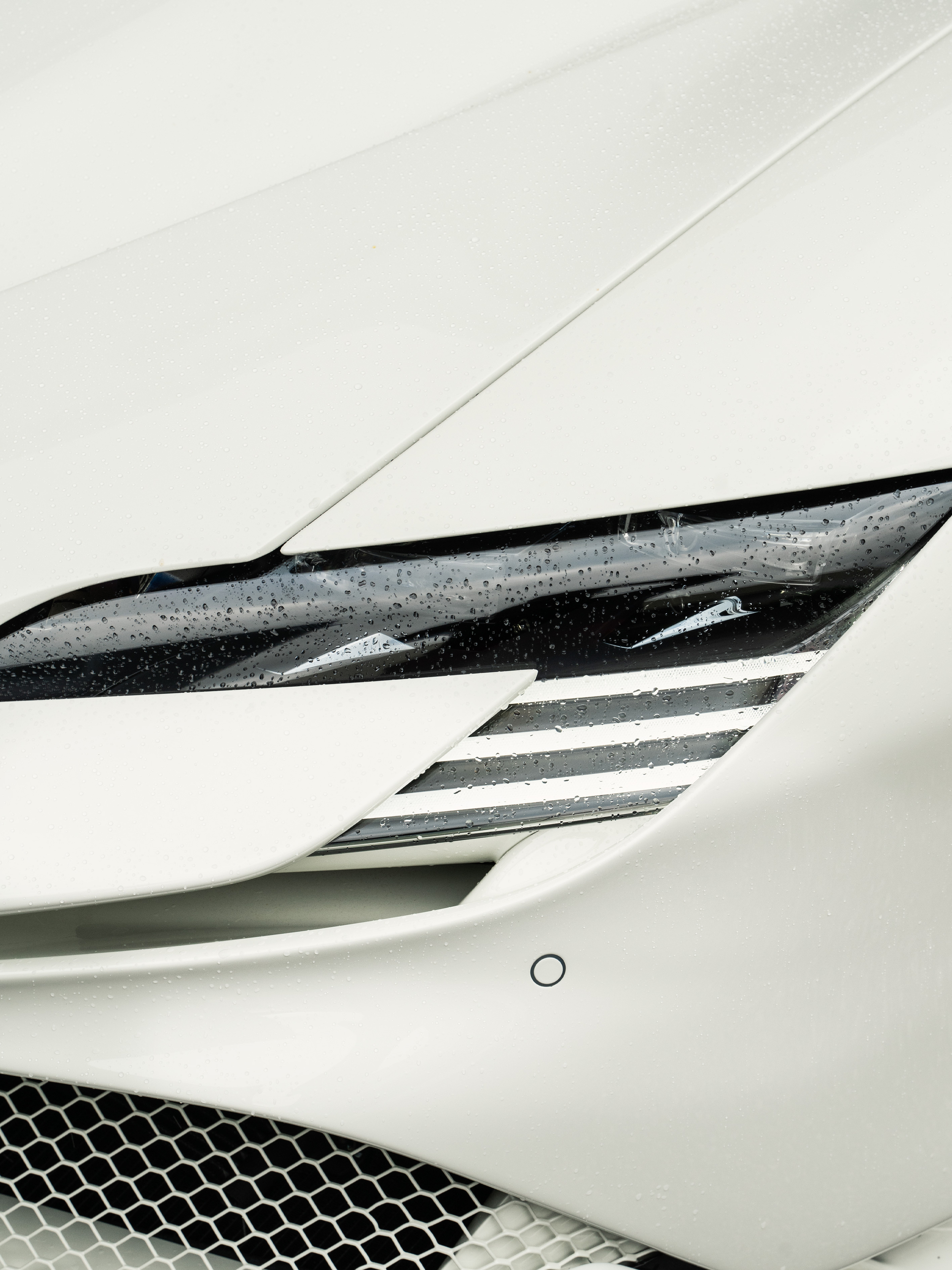 Ferrari SF90 | Bianco Avus | on 1886 S015 | Gloss White