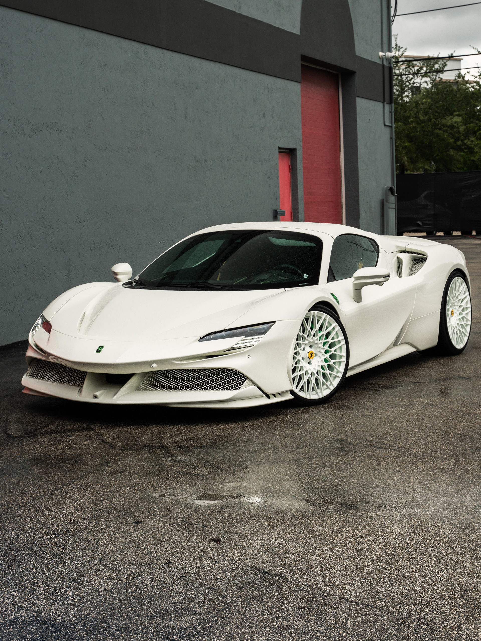 Ferrari SF90 | Bianco Avus | on 1886 S015 | Gloss White