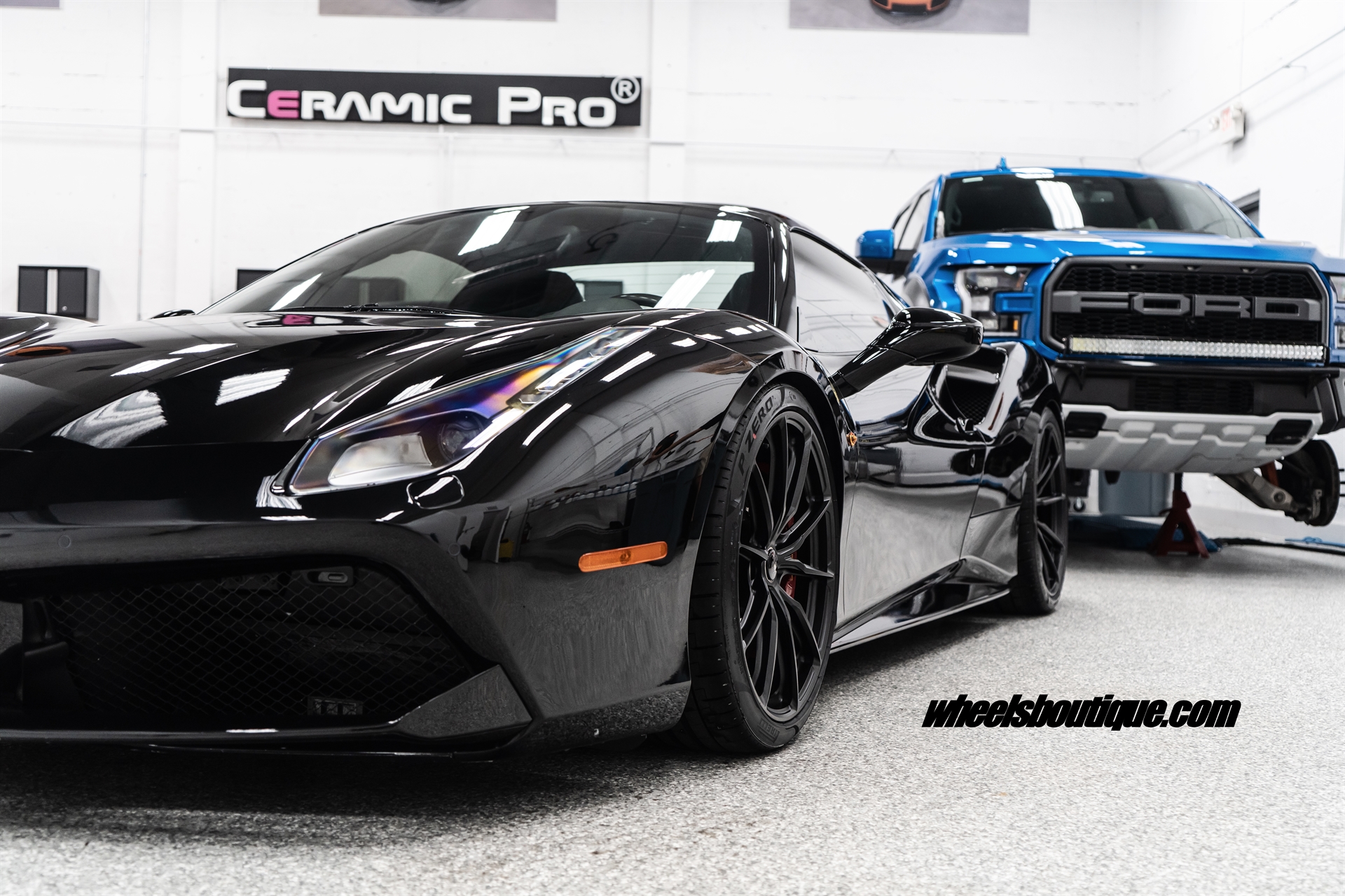 Ferrari 488 Spider | Nero | HRE P104SC | Satin Black