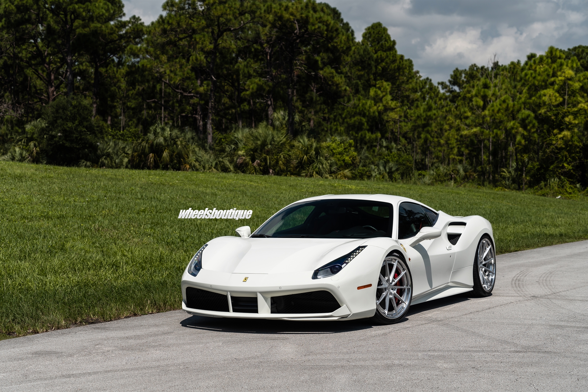 Ferrari 488 | Bianco Avus | on ANRKY AN38 | Brushed Clear