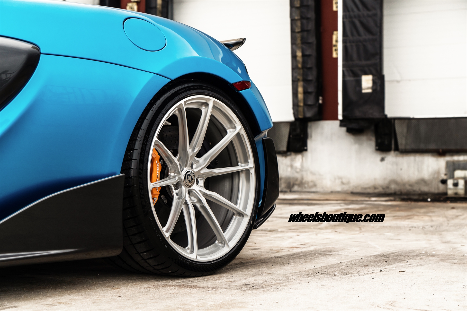 HRE P104SC | McLaren 600LT MSO Ludus Blue Spider