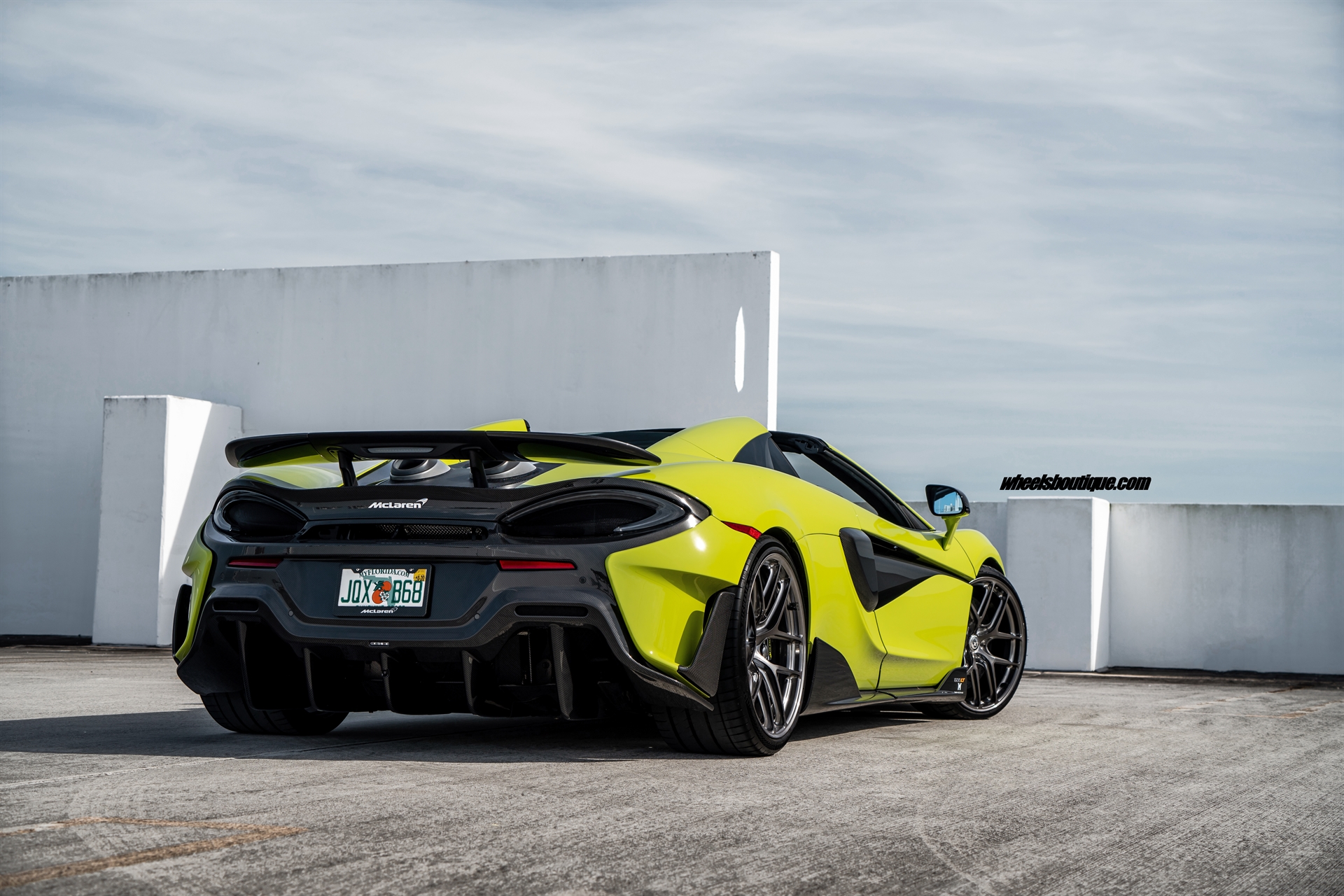 MCLAREN 600LT SPIDER ON HRE R101 LIGHTWEIGHT