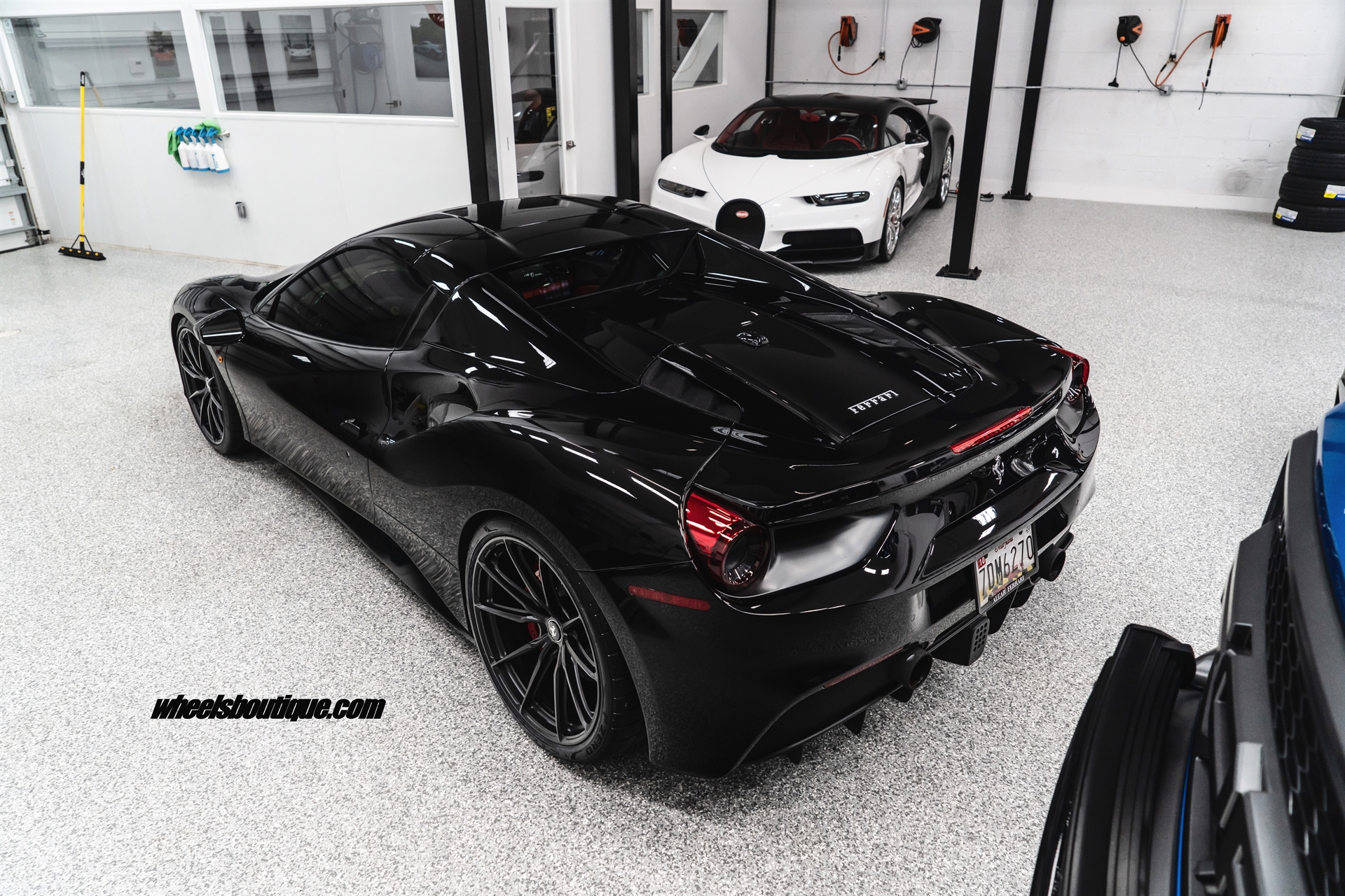 Ferrari 488 Spider | Nero | HRE P104SC | Satin Black