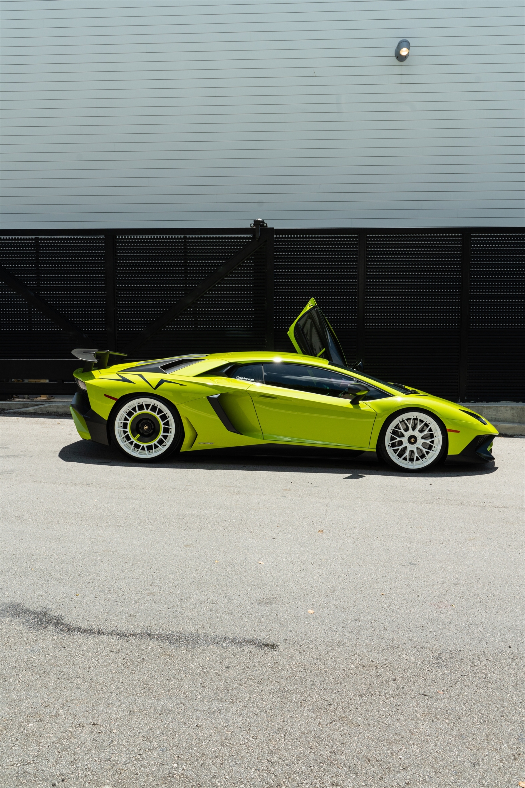 Lamborghini Aventador SV | Verde Scandal | on ANRKY AN20 + AN20 AEROSport | Gloss White