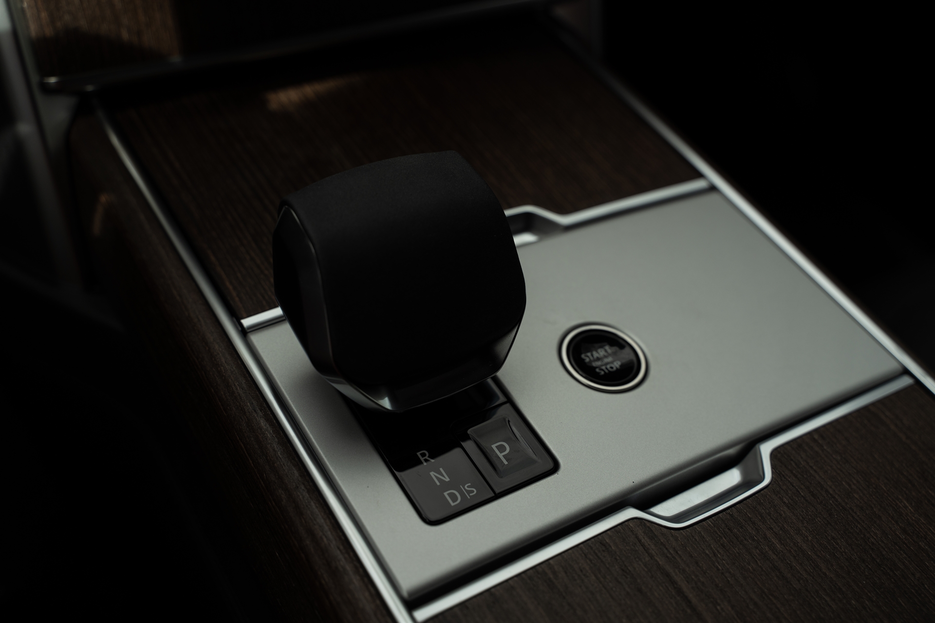 Range Rover | Santorini Black | on Forgiato Trimestre-M | Gloss Black