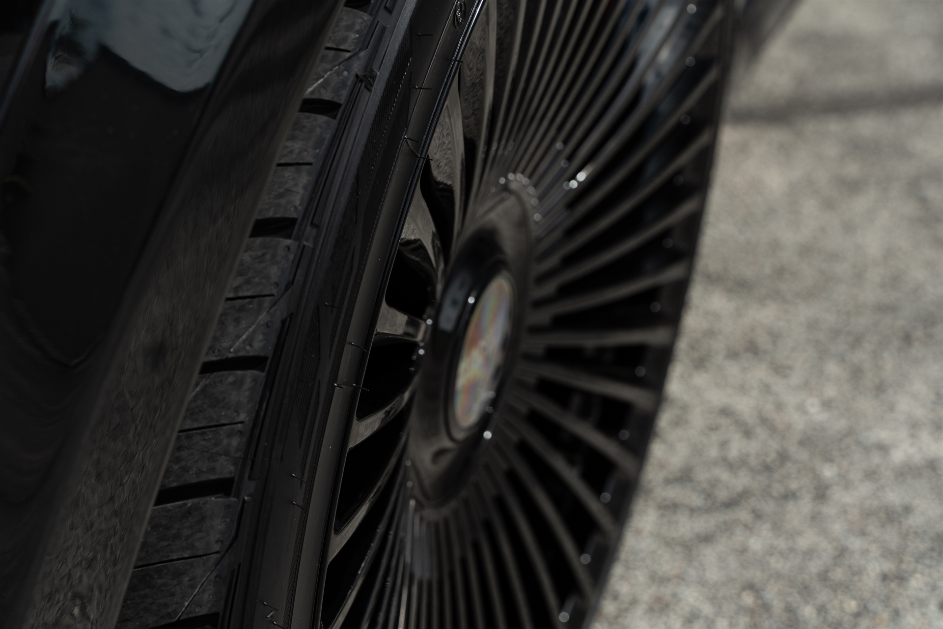 Range Rover | Santorini Black | on Forgiato Trimestre-M | Gloss Black