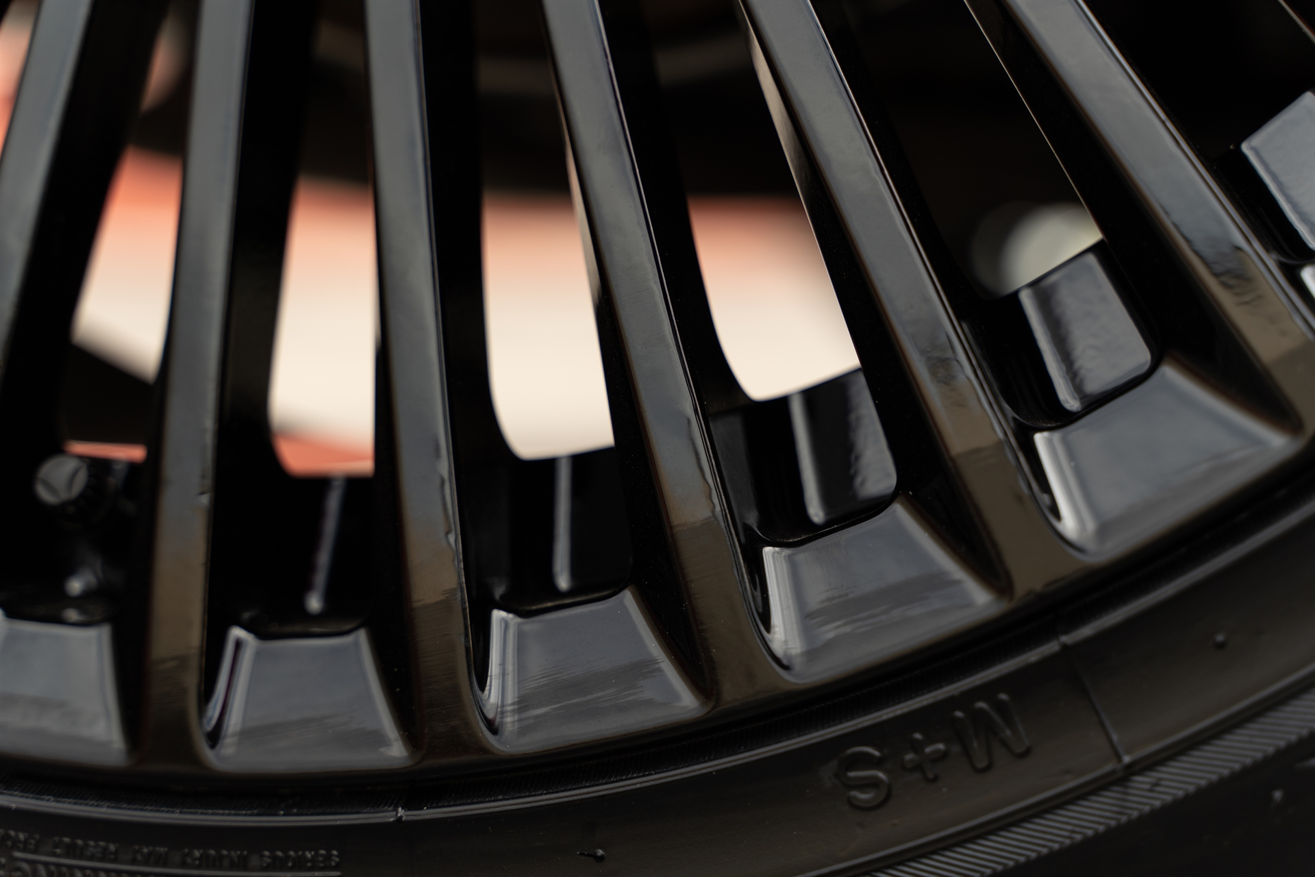 Range Rover | Santorini Black | on Forgiato Trimestre-M | Gloss Black