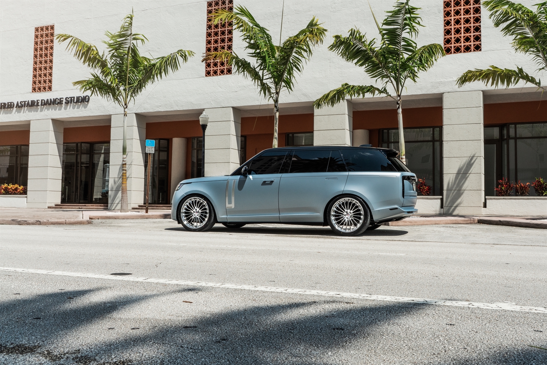 HRE S209H | Land Rover Range Rover (L460) 1