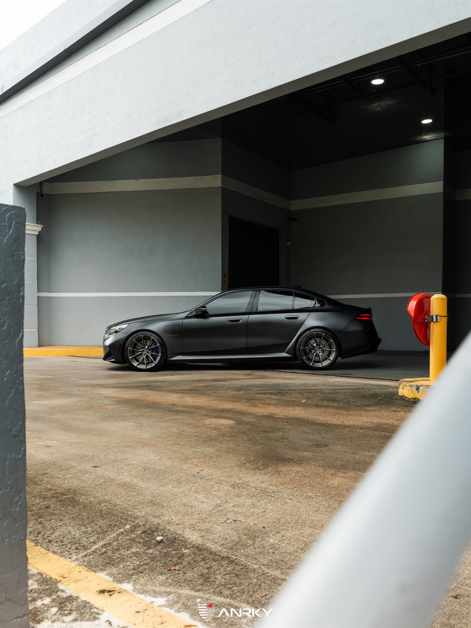 BMW G90 M5 – AN22 SeriesTWO