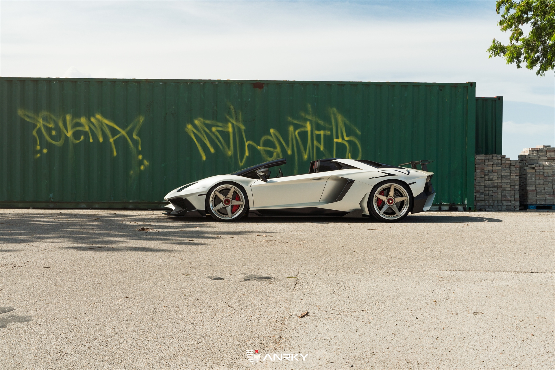 Lamborghini Aventador SV Roadster – RETROSeries RS5.3
