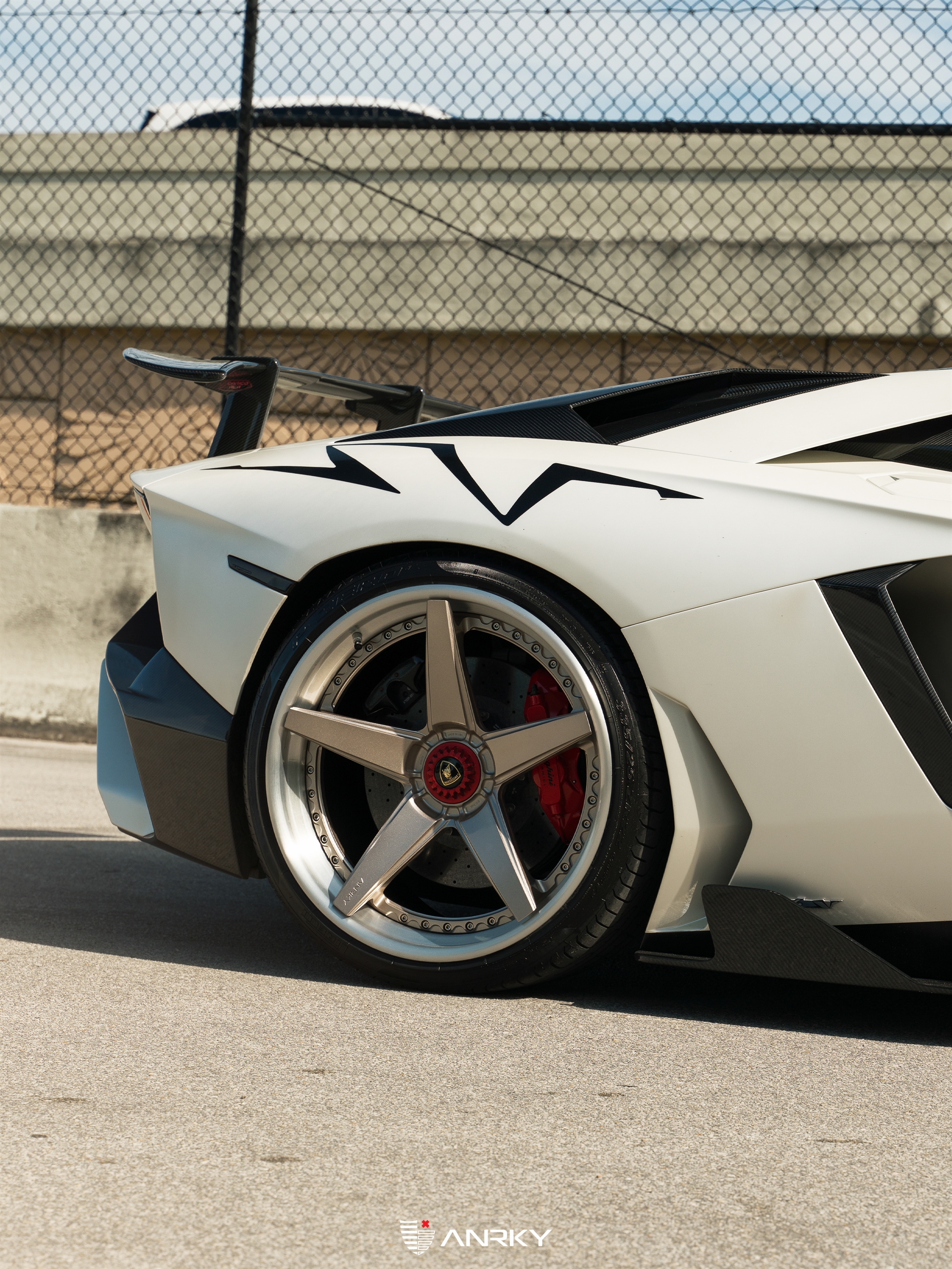 Lamborghini Aventador SV Roadster – RETROSeries RS5.3