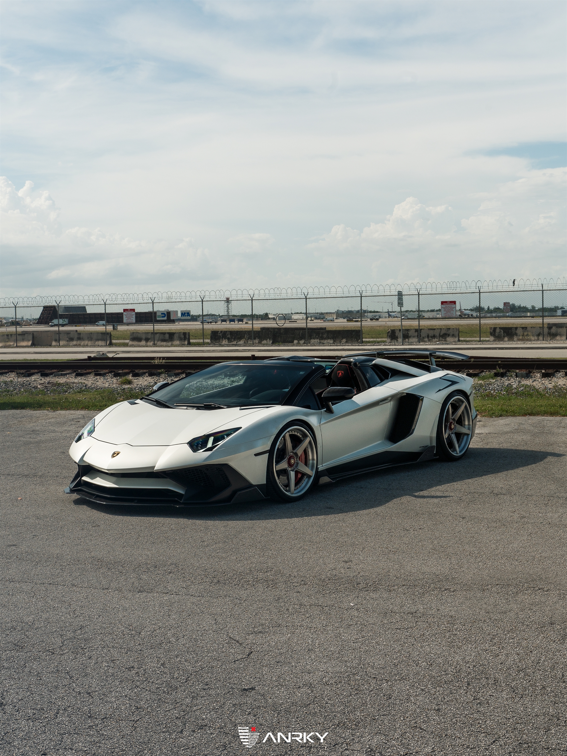 Lamborghini Aventador SV Roadster – RETROSeries RS5.3