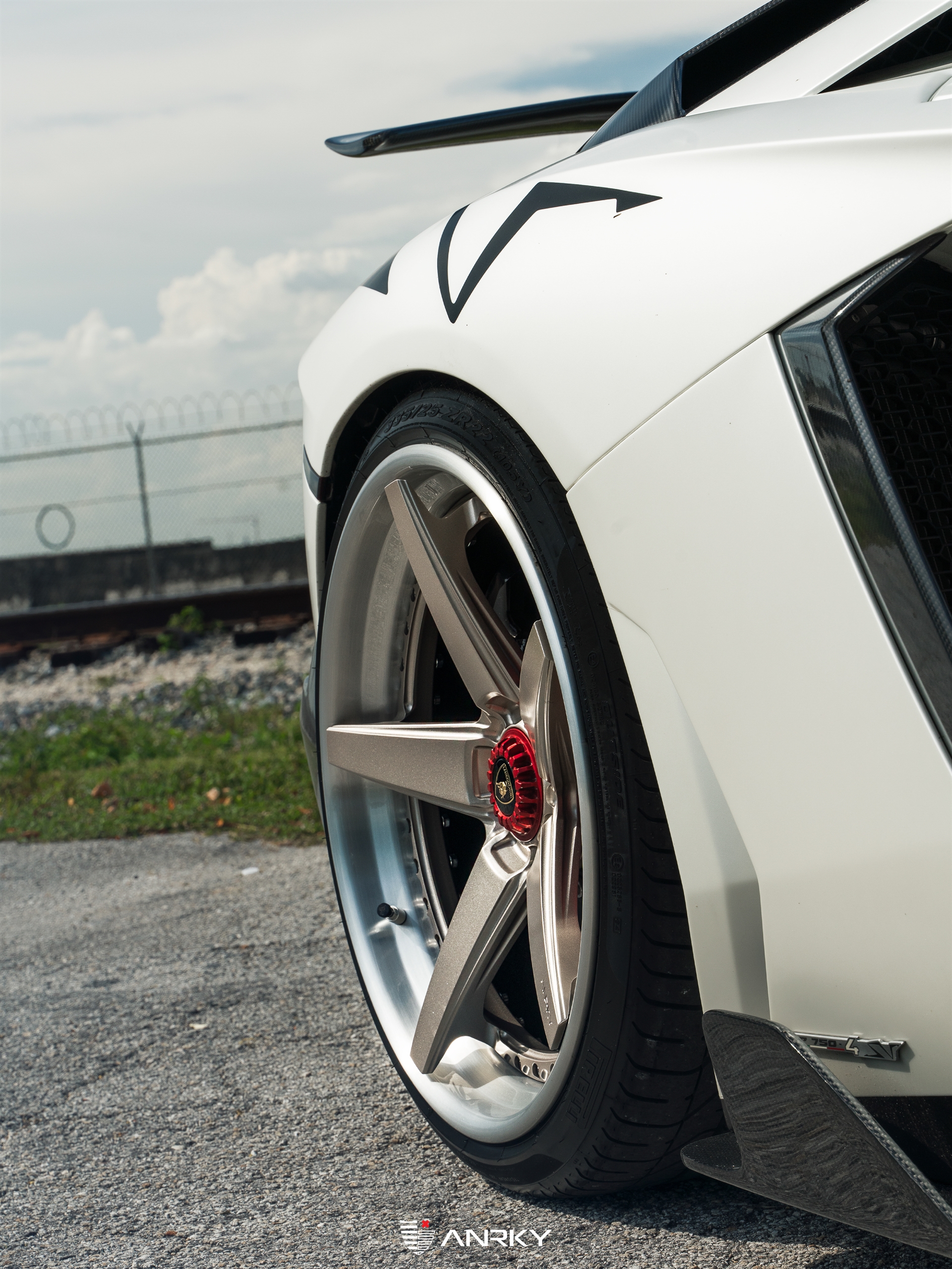 Lamborghini Aventador SV Roadster – RETROSeries RS5.3