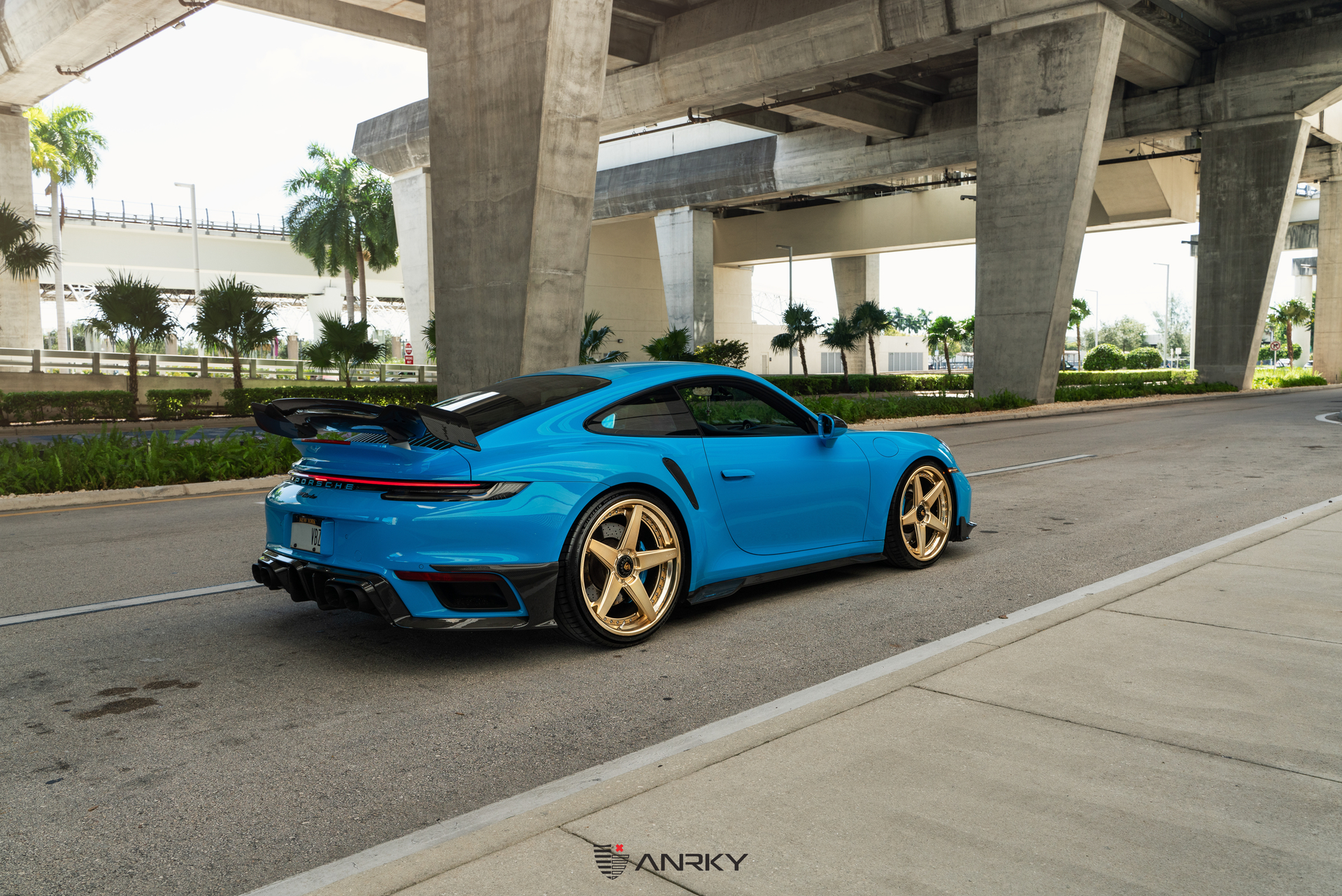 Mansory Porsche 992 | Rivera Blue | on ANRKY RS5.3 | Satin Mirror Polished Gold