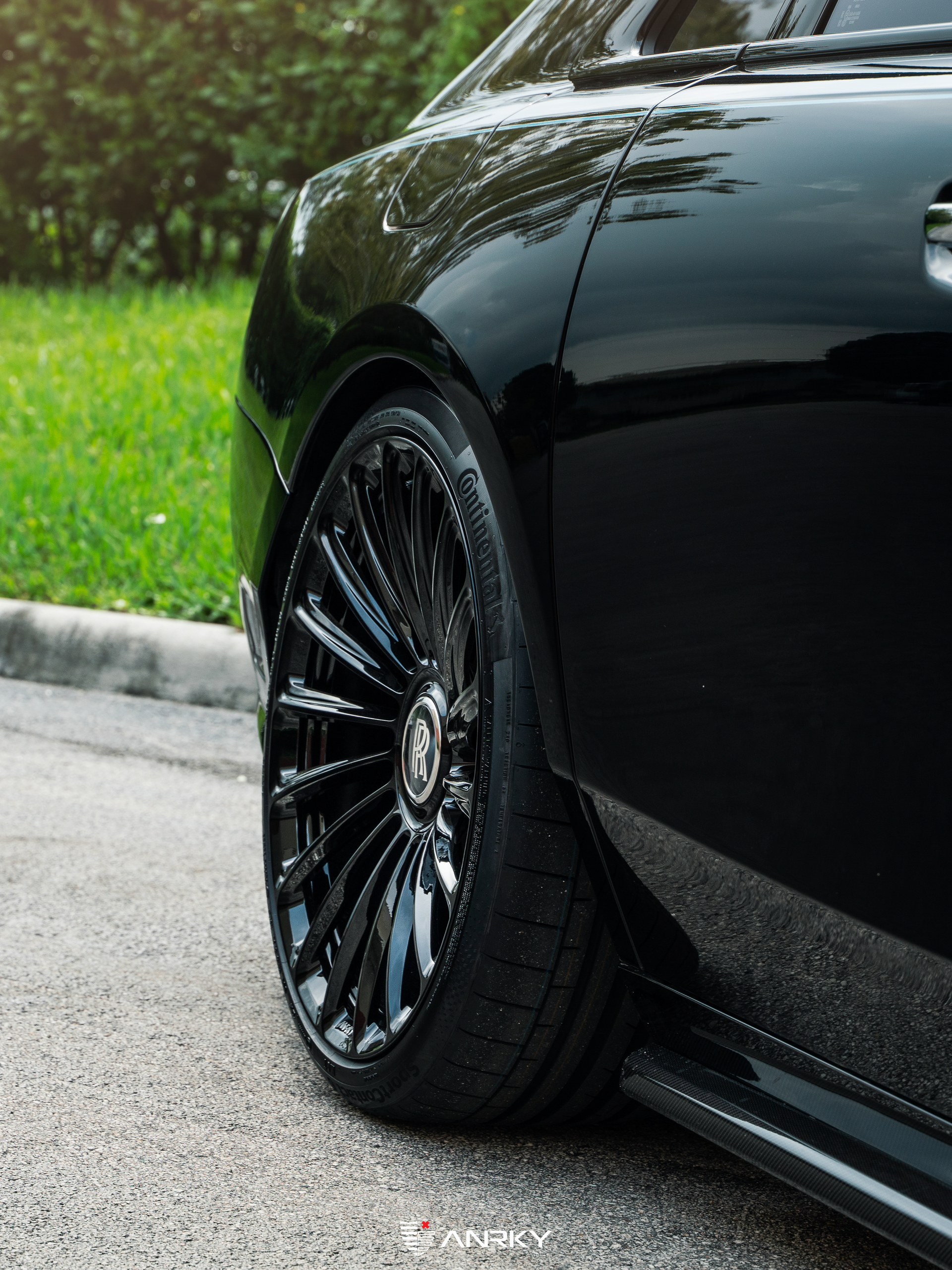 Urban Automotive Rolls-Royce Ghost | on ANRKY RF-182  | Gloss Black