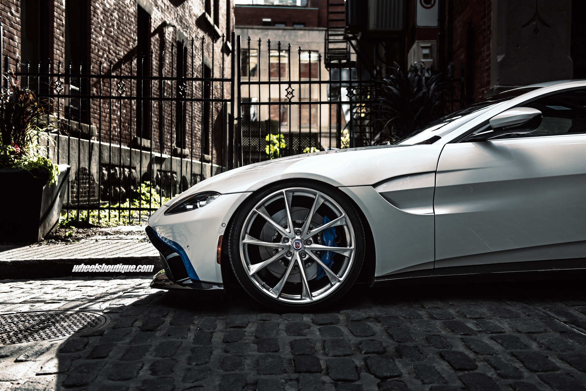 HRE Wheels P204 | Aston Martin Vantage