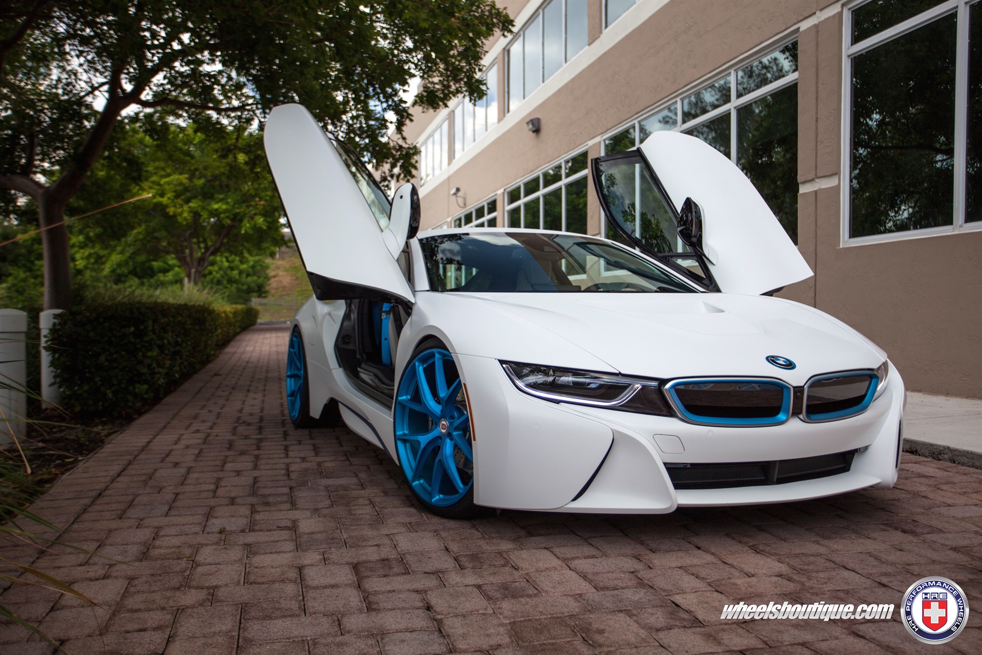 HRE P101 | BMW i8 White Carbon
