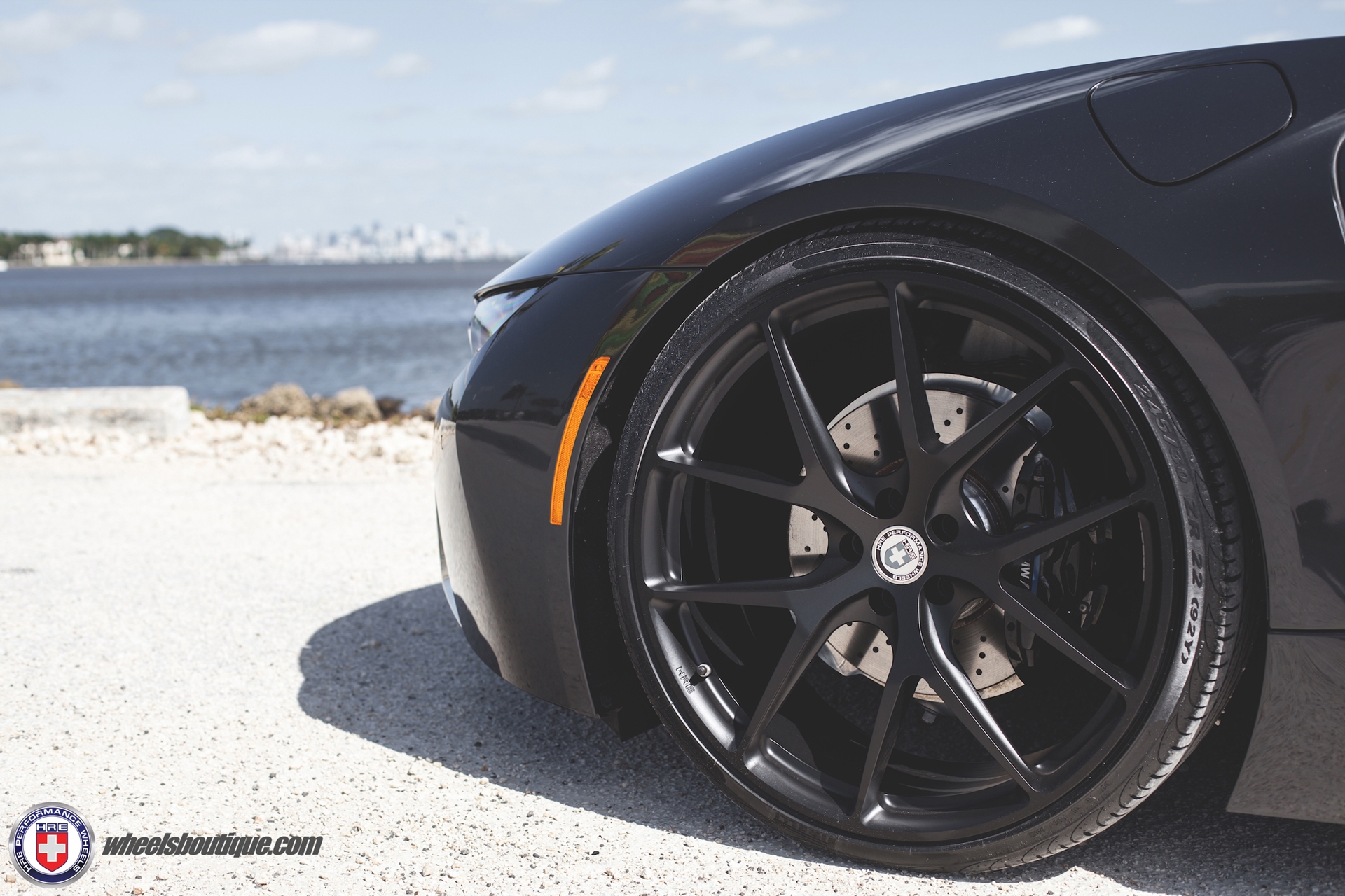 HRE P101 – Black Out | BMW i8