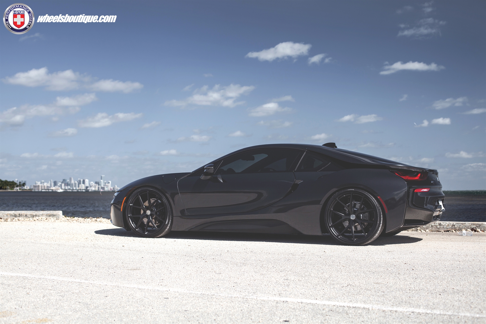 HRE P101 – Black Out | BMW i8