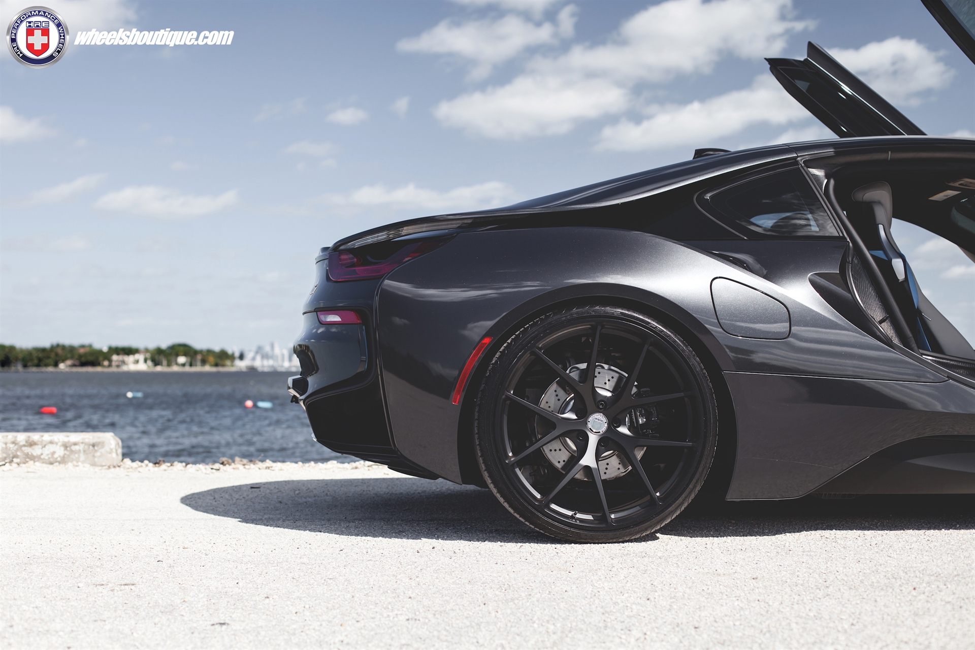 HRE P101 – Black Out | BMW i8