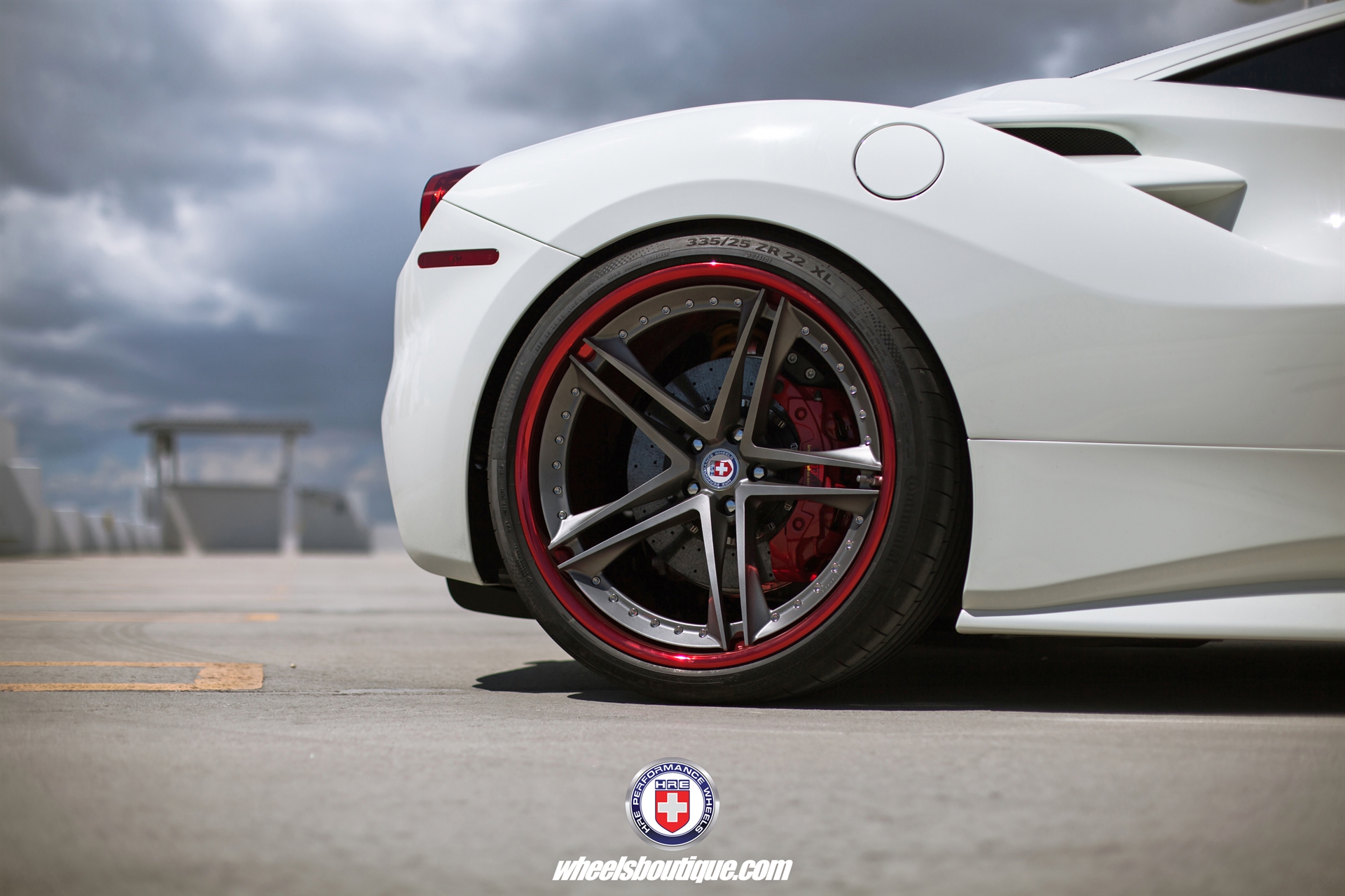 Ferrari 488 | Bianco Avus | on HRE S207 | Frozen Polished Dark Clear