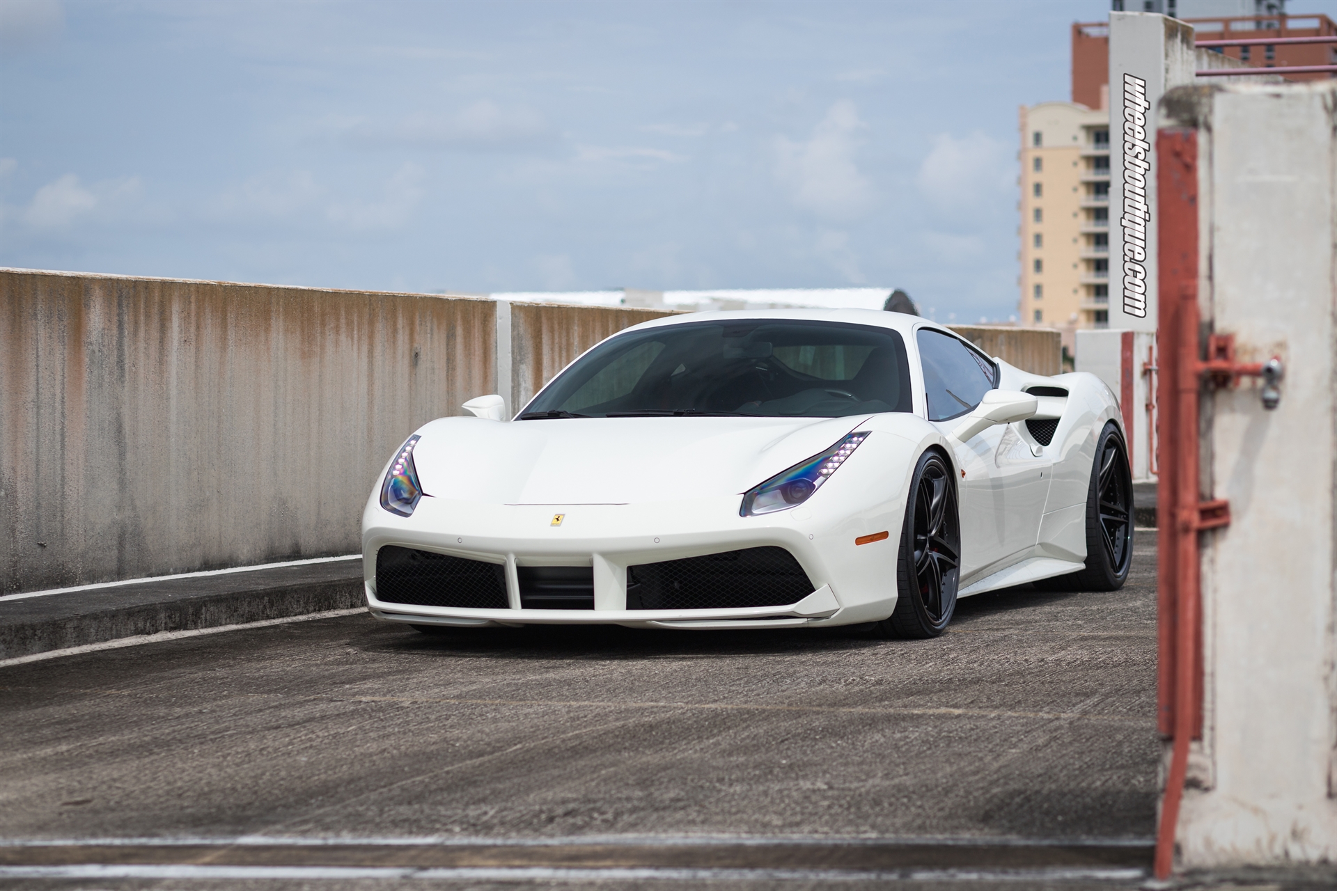 Ferrari 488 | Bianco Avus | on HRE S207 | Satin Black