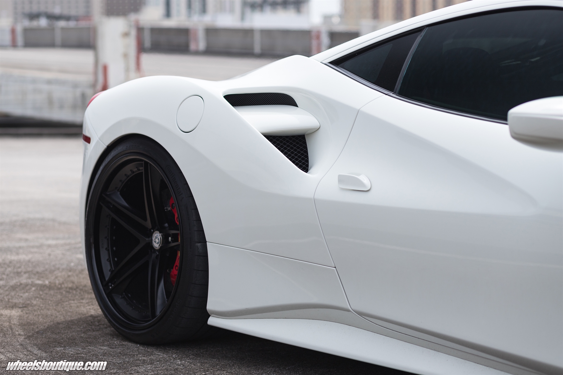 Ferrari 488 | Bianco Avus | on HRE S207 | Satin Black