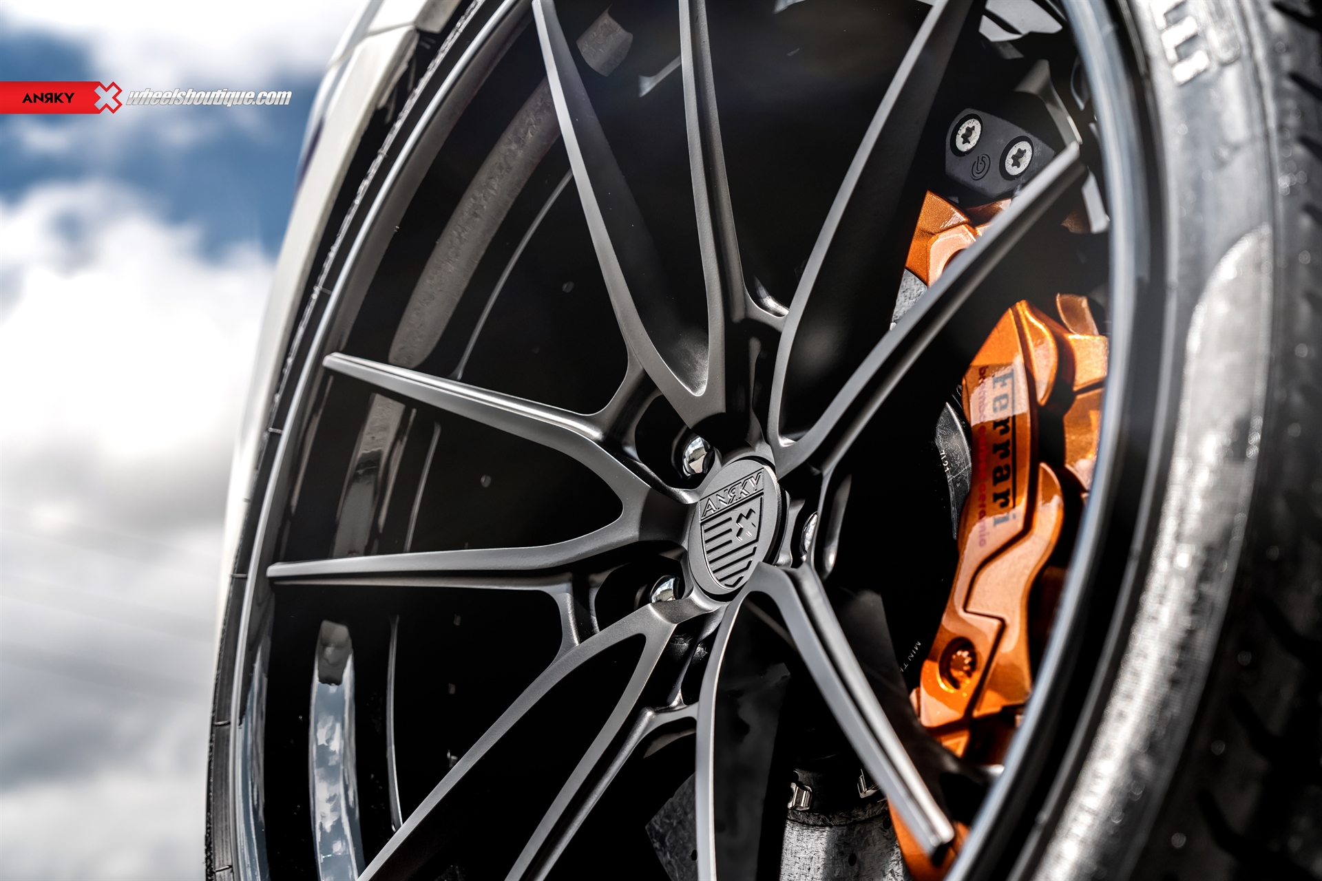 Ferrari 488 Spider | Bianco Avus | on ANRKY AN34 | Satin Black