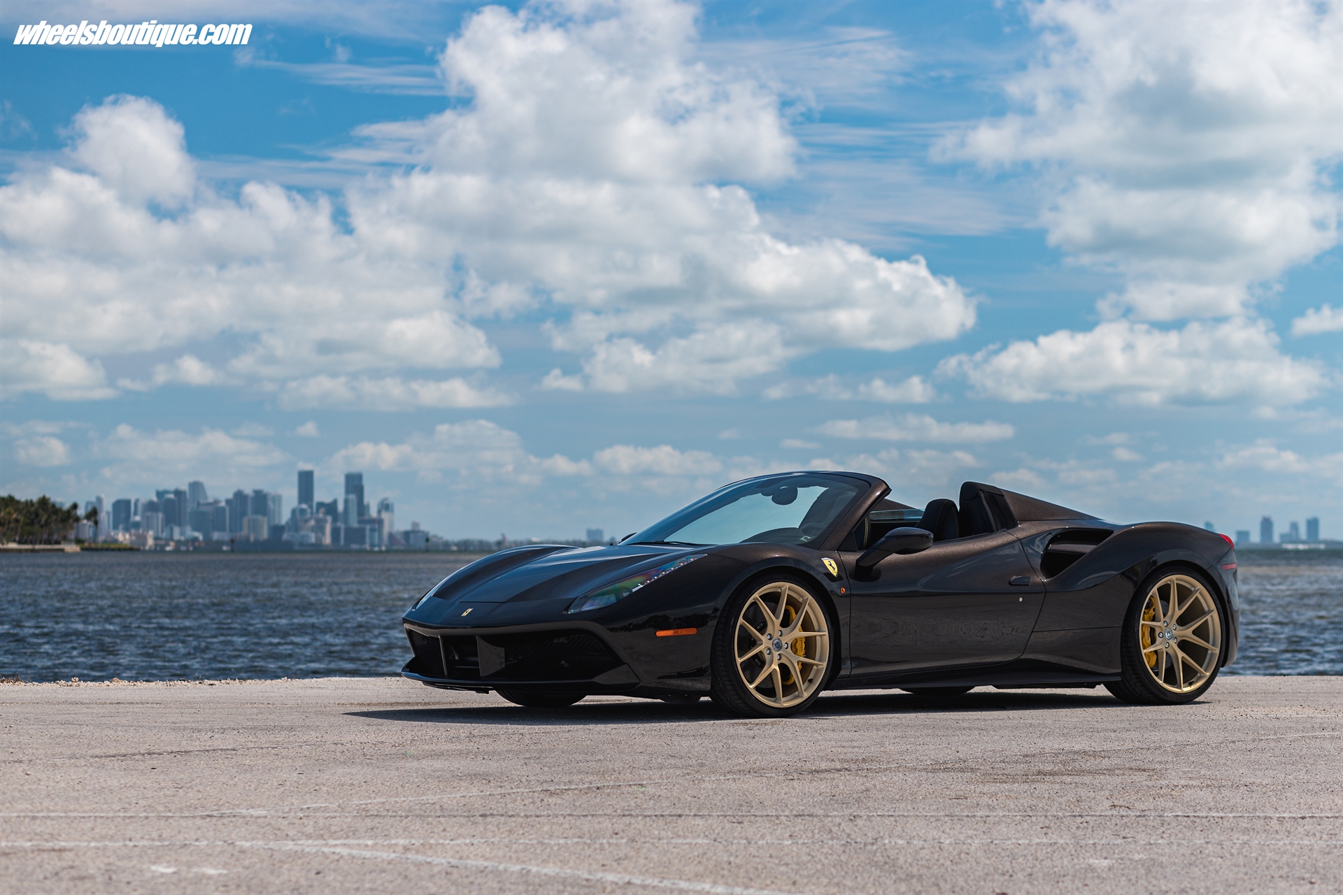 Ferrari 488 Spider | Nero | on HRE P101 | Frozen Brushed Gold