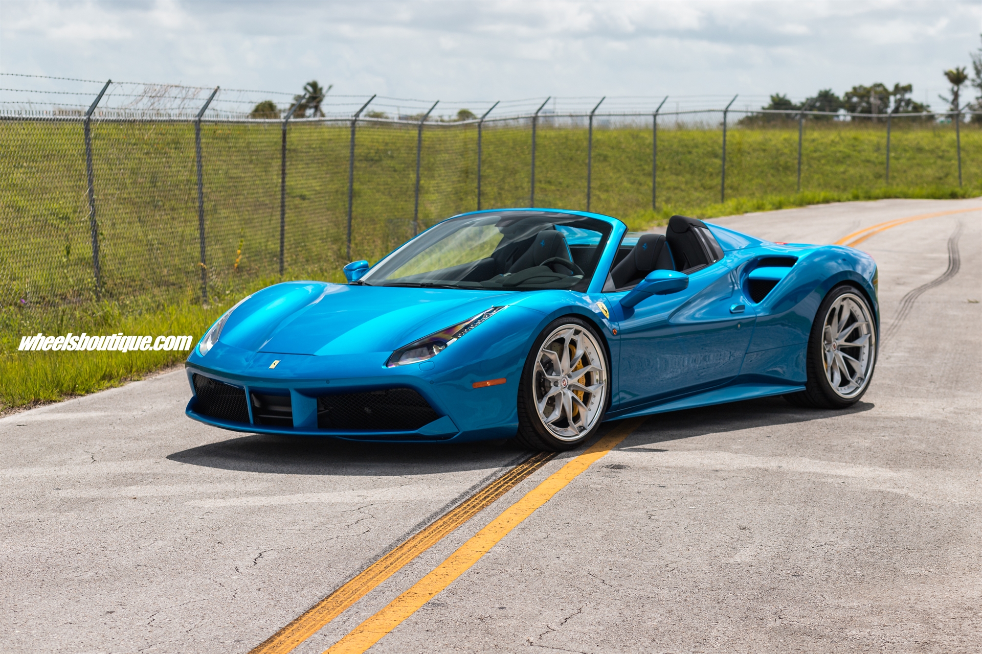 Ferrari 488 Spider | Blu Corza | on HRE S201 | Brushed Clear