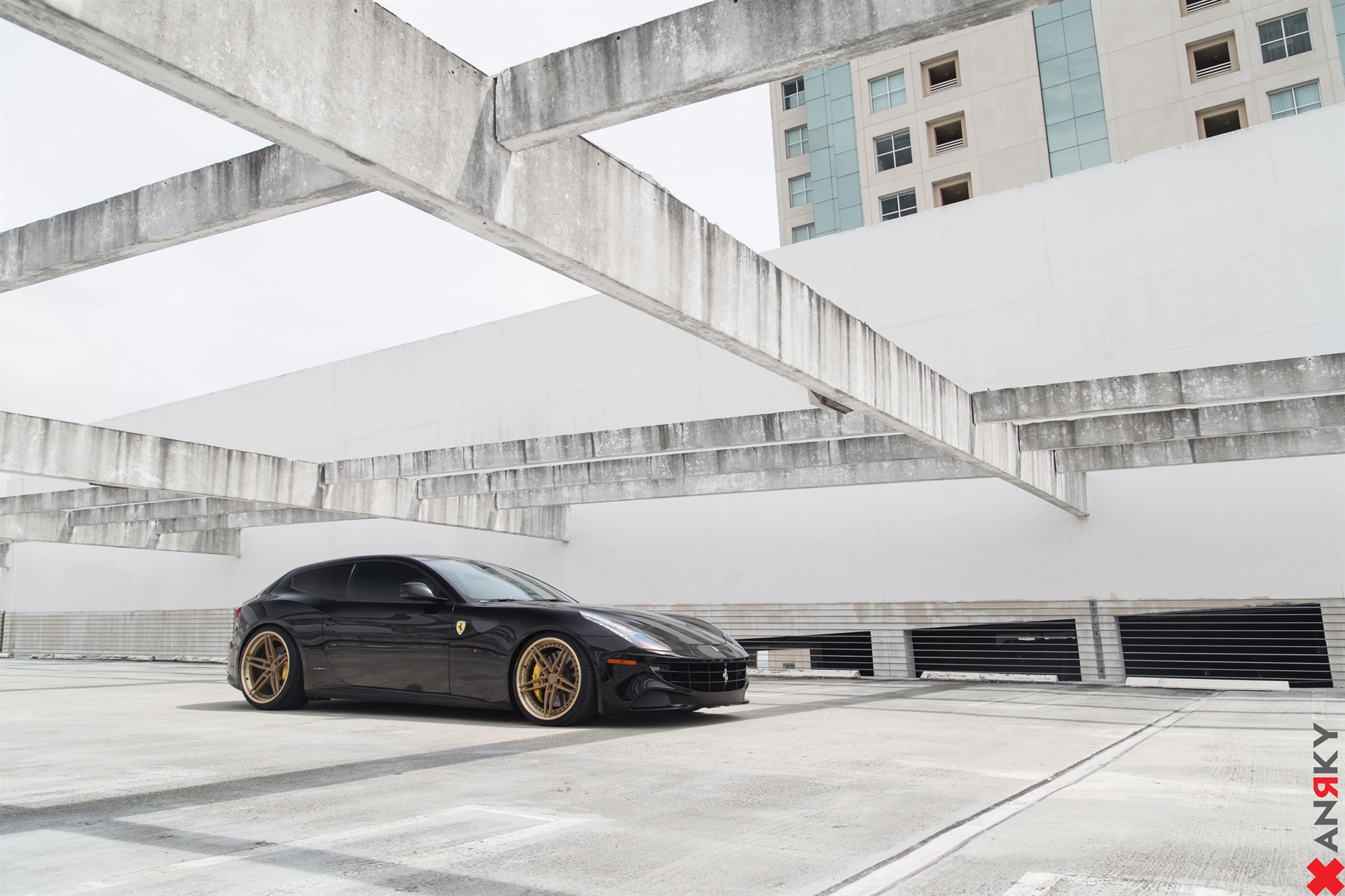 ANRKY AN37 | Ferrari FF