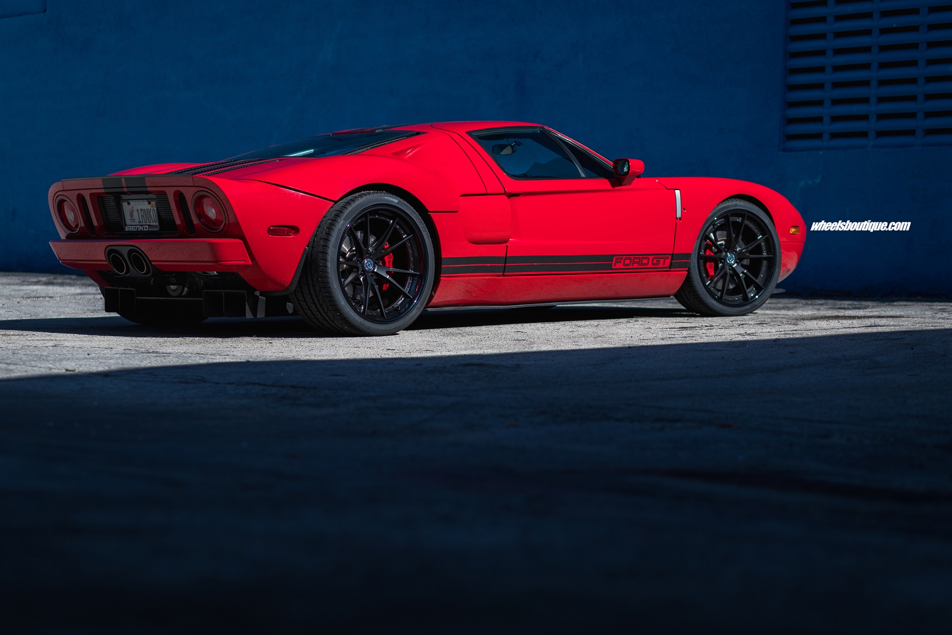 HRE S104 | Red Ford GT