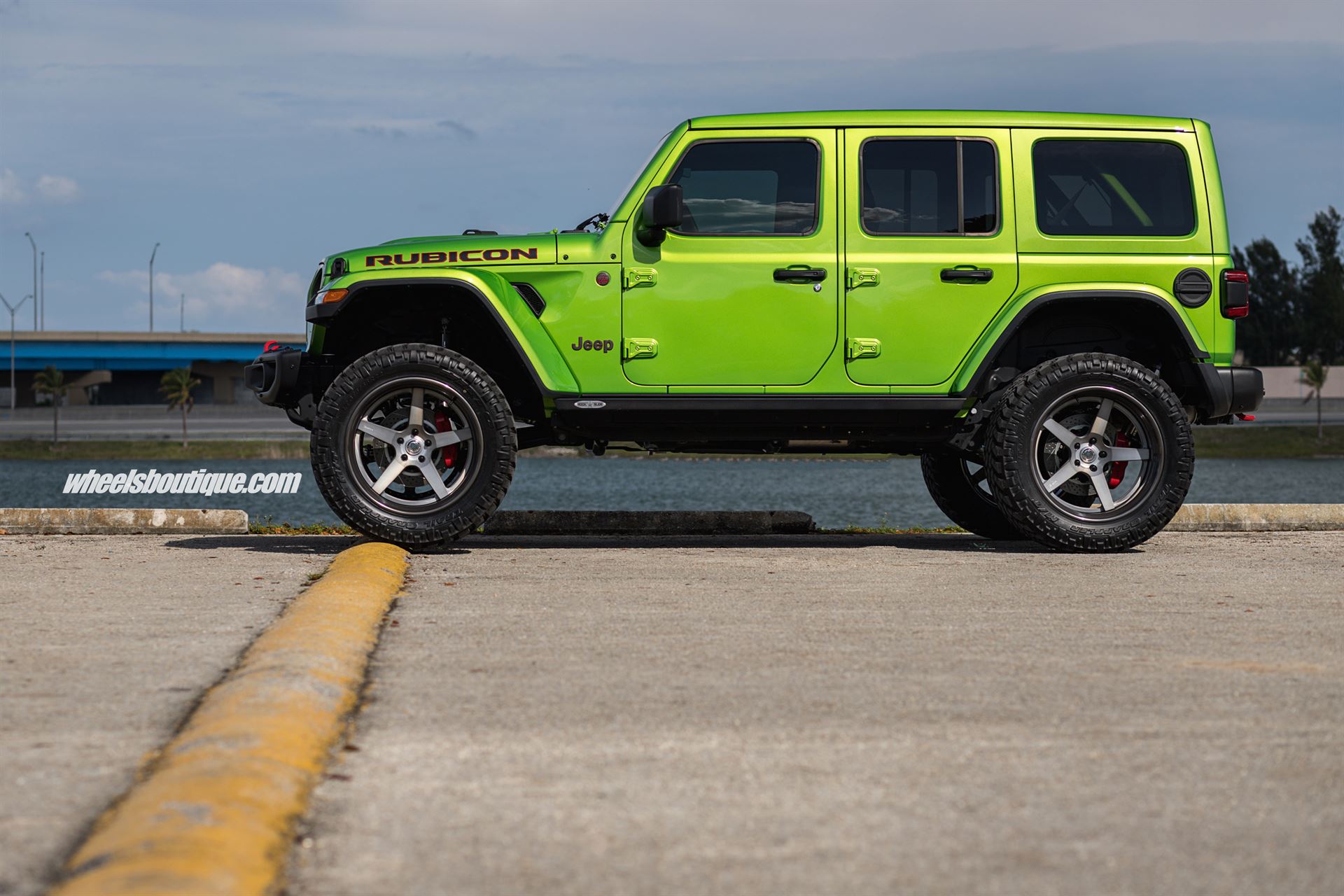 HRE RS105 | Jeep Wrangler Rubicon