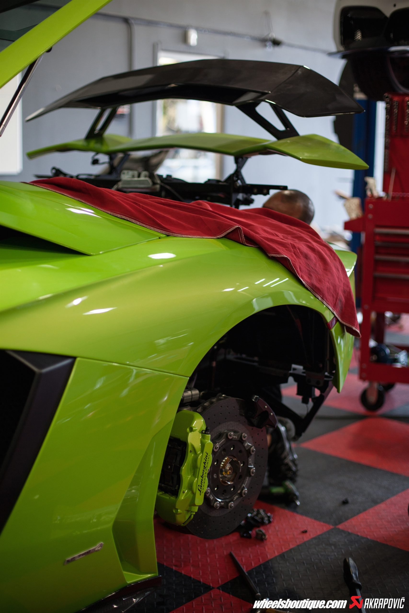 Lamborghini Aventador Akrapovic Exhaust Install