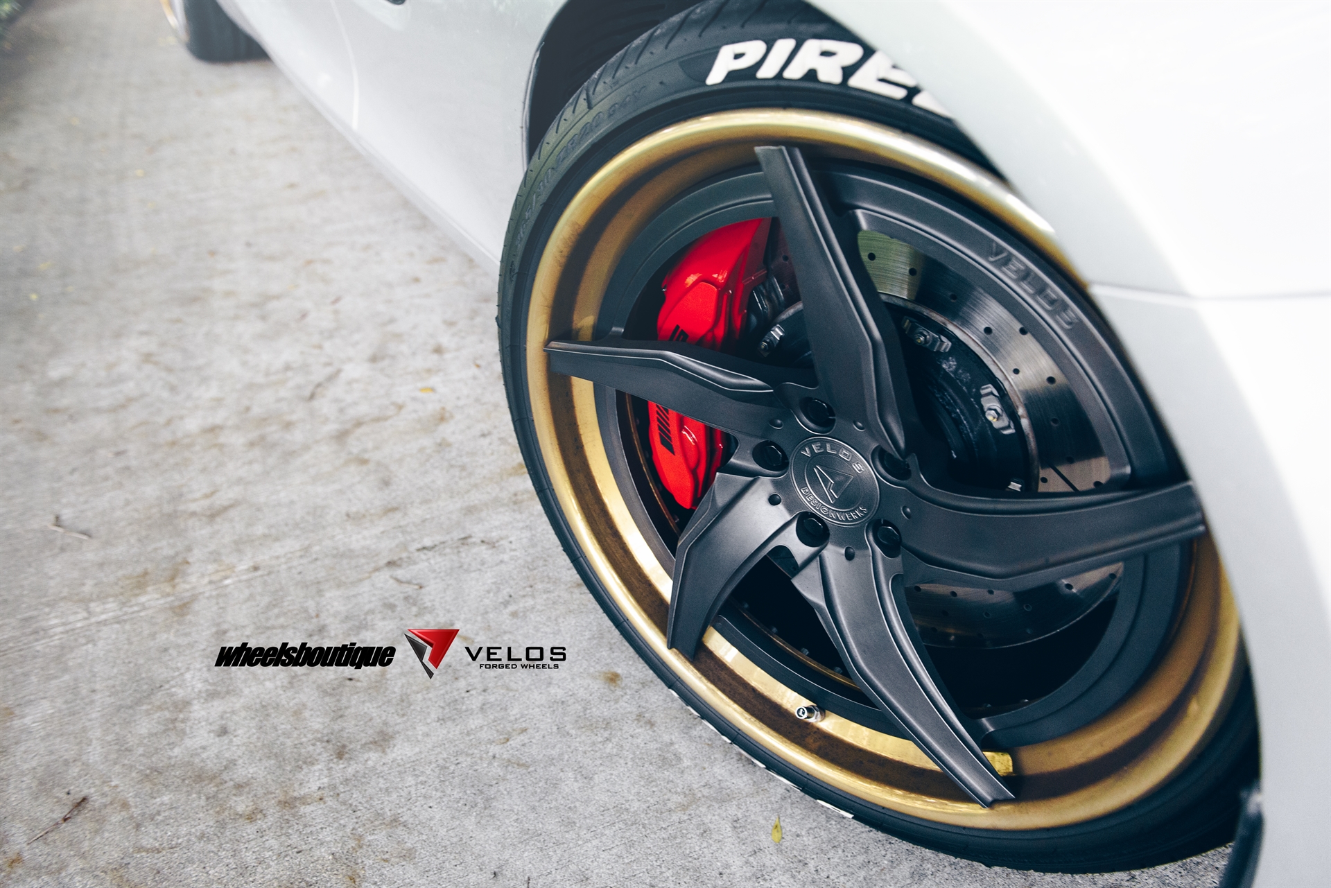 Velos Designwerks D5 3pc Floating Spoke | Mercedes AMG GT-S