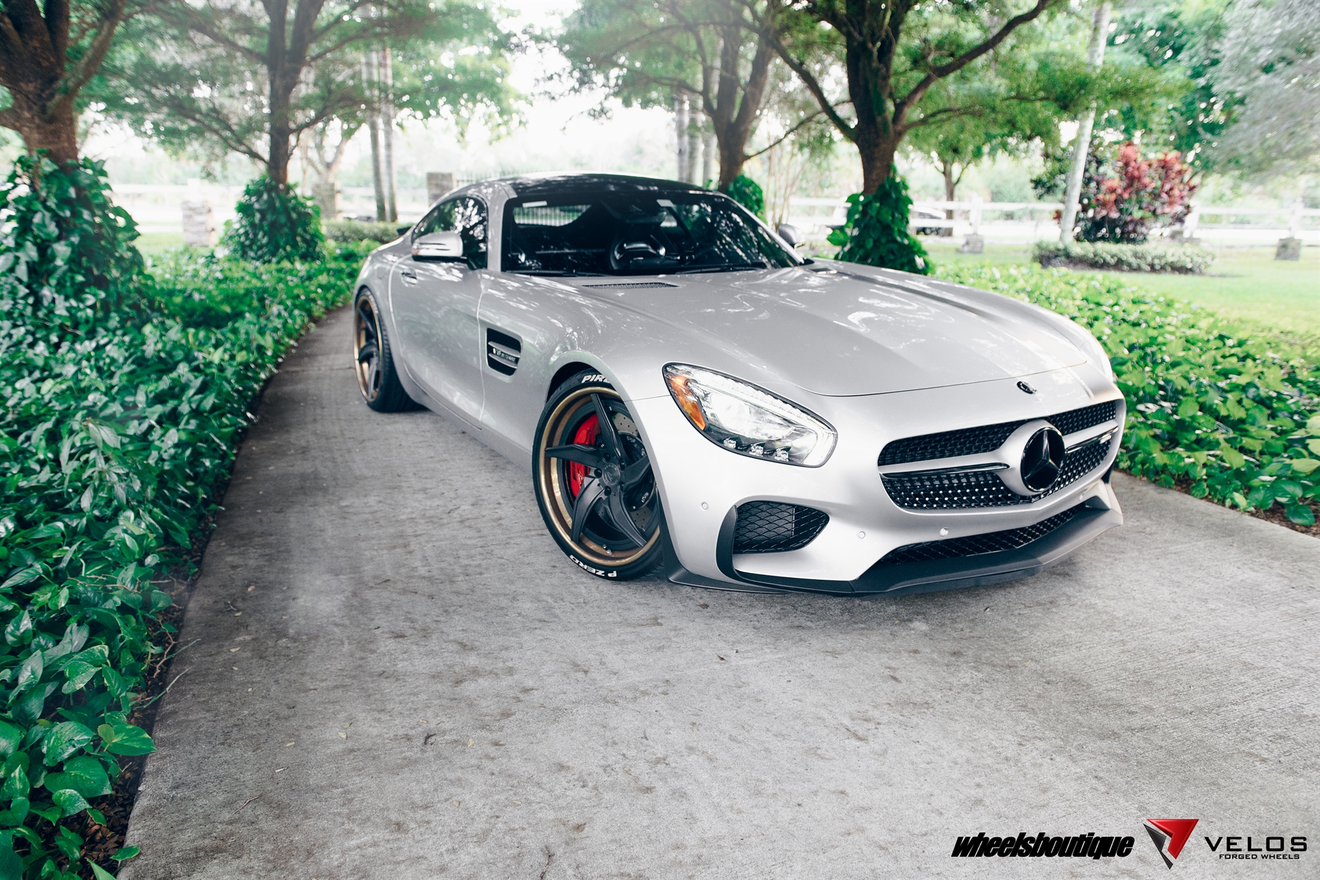 Velos Designwerks D5 3pc Floating Spoke | Mercedes AMG GT-S